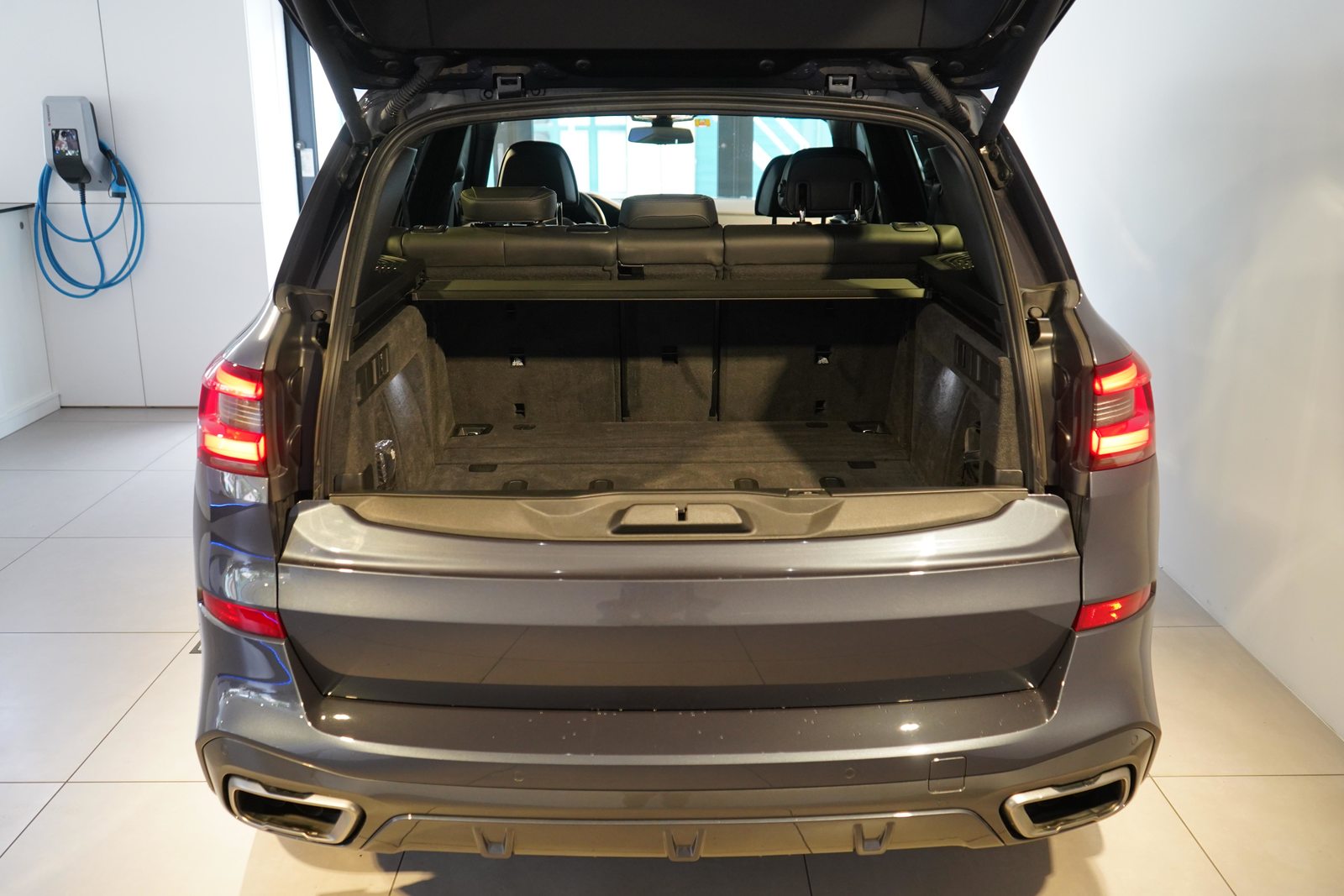 BMW X5 M50i xDrive, Essence, Occasion / Utilisé, Automatique - 5