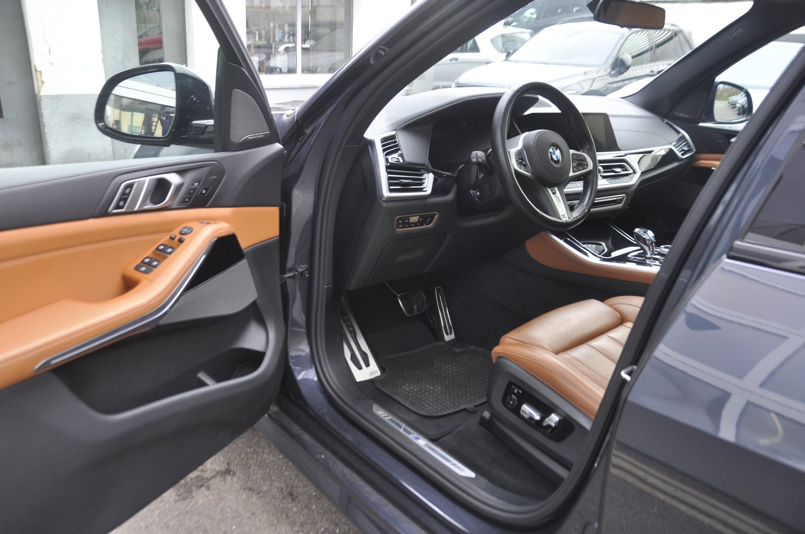 BMW X5 48V 40d M Sport Steptronic I Anhängerkupplung, Mild-Hybrid Diesel/Electric, Second hand / Used, Automatic - 4