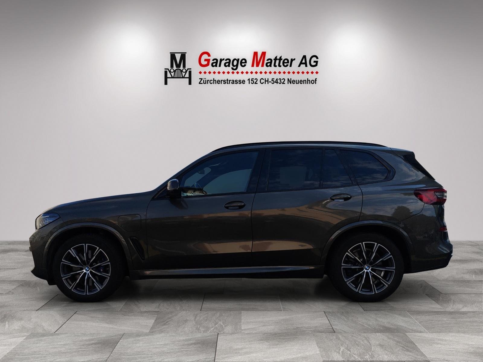 BMW X5 xDrive45e SAG M Sport Steptronic, Plug-in-Hybrid Benzin/Elektro, Occasion / Gebraucht, Automatik - 7