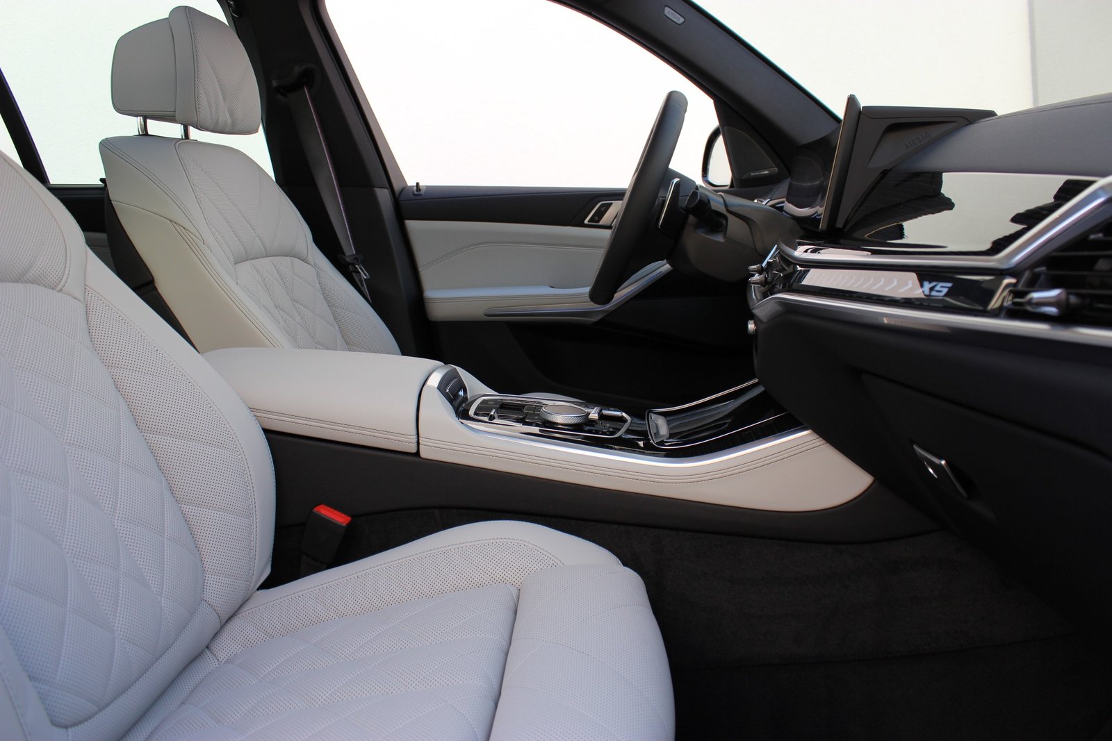 BMW X5 50e M Sport Pro *0.9-LEASINGAKTION*, Hybride Rechargeable Essence/Électricité, Occasion / Utilisé, Automatique - 4