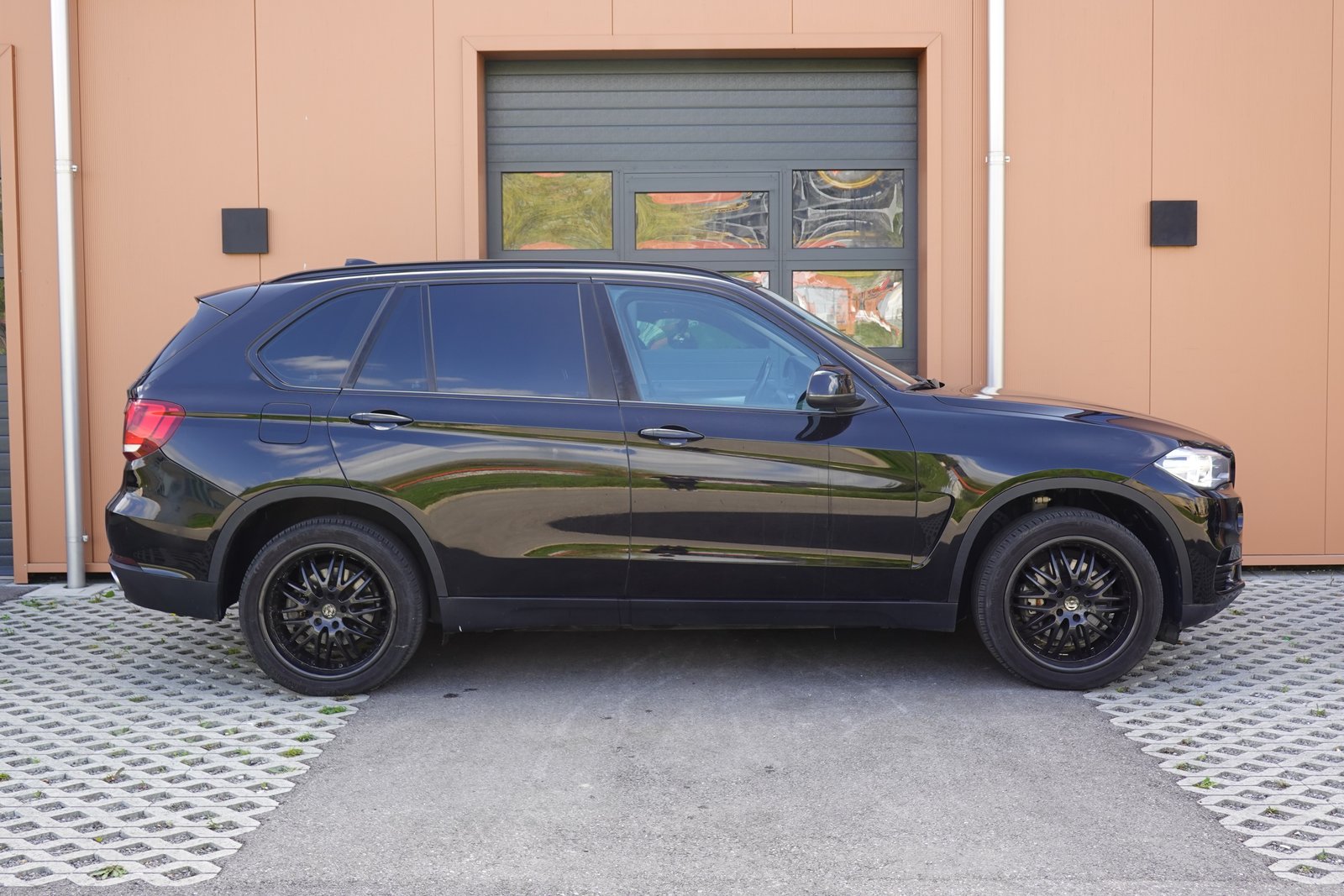 BMW X5 25d * Camera recul * intérieur cuir * jantes, Diesel, Occasion / Gebraucht, Automatik - 4