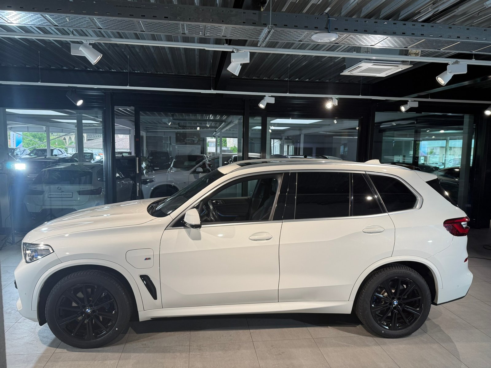 BMW X5 45e Steptronic, Hybride Rechargeable Essence/Électricité, Occasion / Utilisé, Automatique - 3
