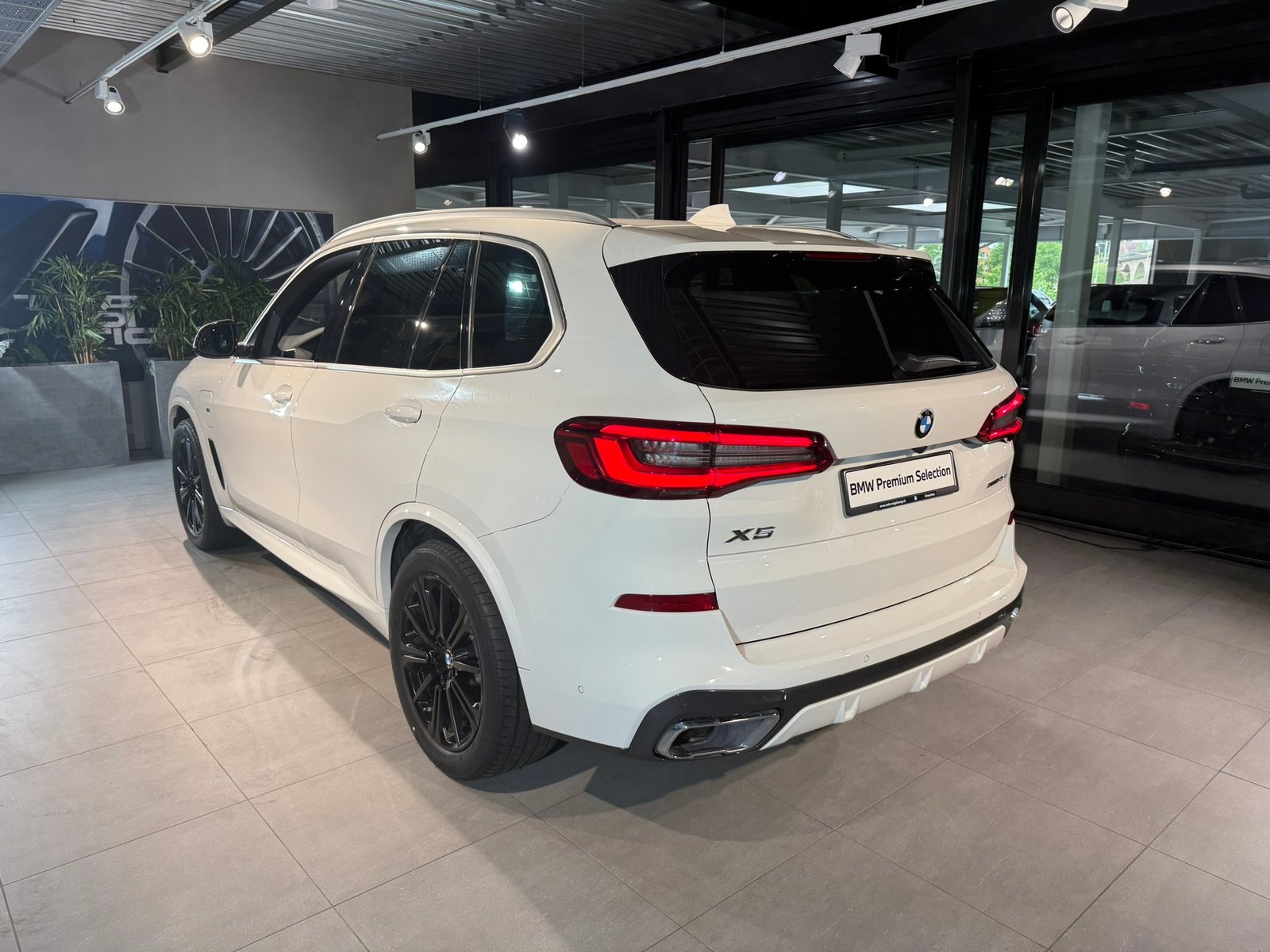 BMW X5 45e Steptronic, Hybride Rechargeable Essence/Électricité, Occasion / Utilisé, Automatique - 4