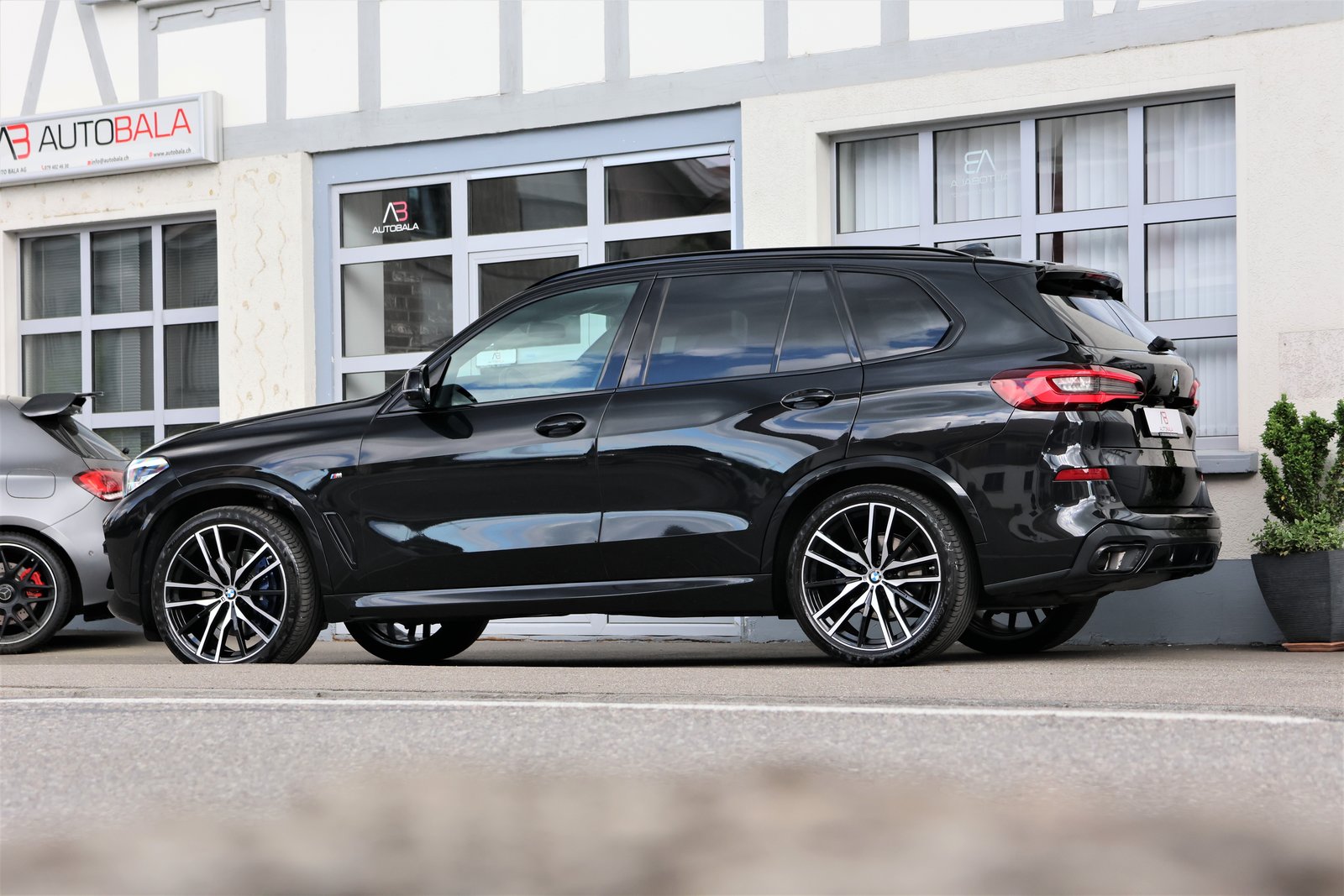 BMW X5 48V 30d M Sport Steptronic (CH) + 3.5T AHK, Mild-Hybrid Diesel/Electric, Second hand / Used, Automatic - 4