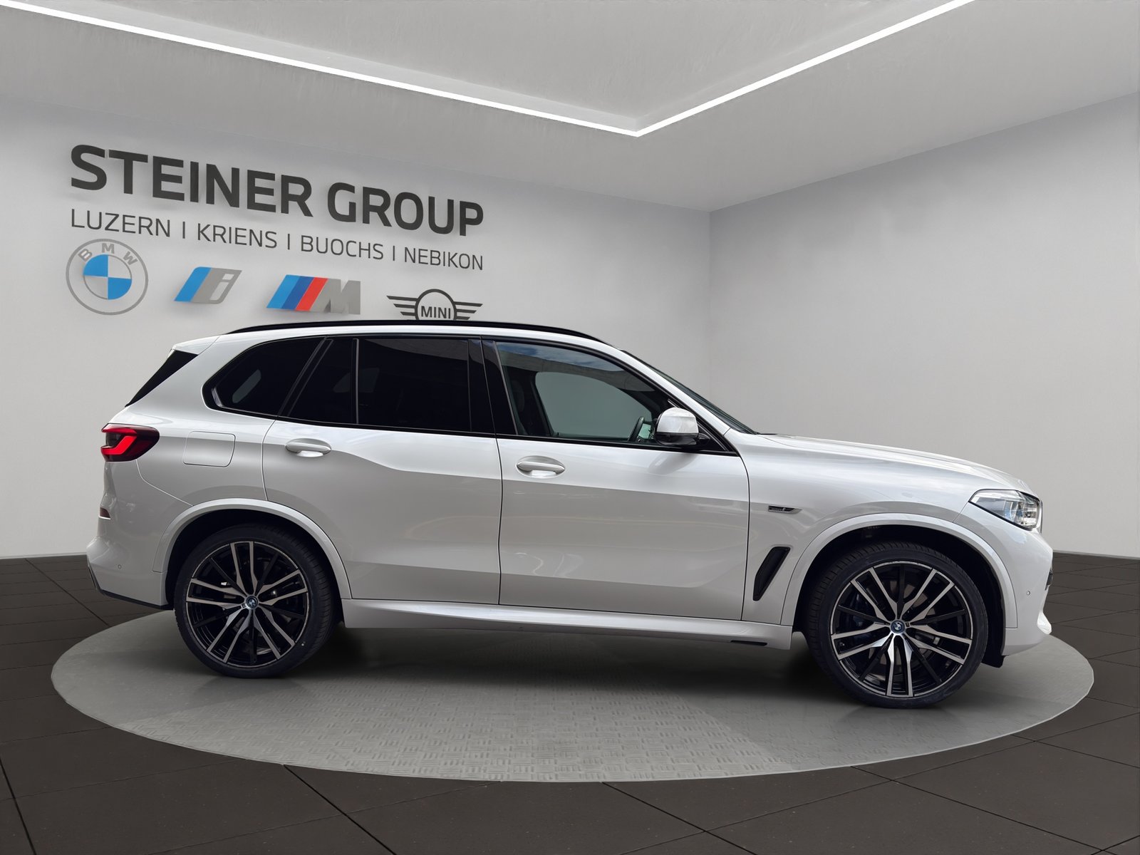 BMW X5 45e M Sport Steptronic, Plug-in-Hybrid Benzin/Elektro, Occasion / Gebraucht, Automatik - 5