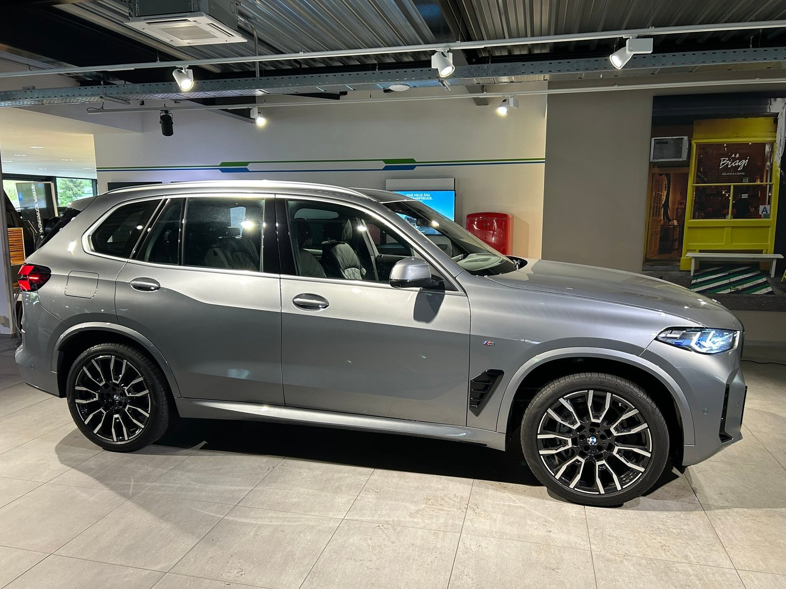 BMW X5 48V 40d M Sport Steptronic, Mild-Hybrid Diesel/Elektro, Occasion / Gebraucht, Automatik - 6