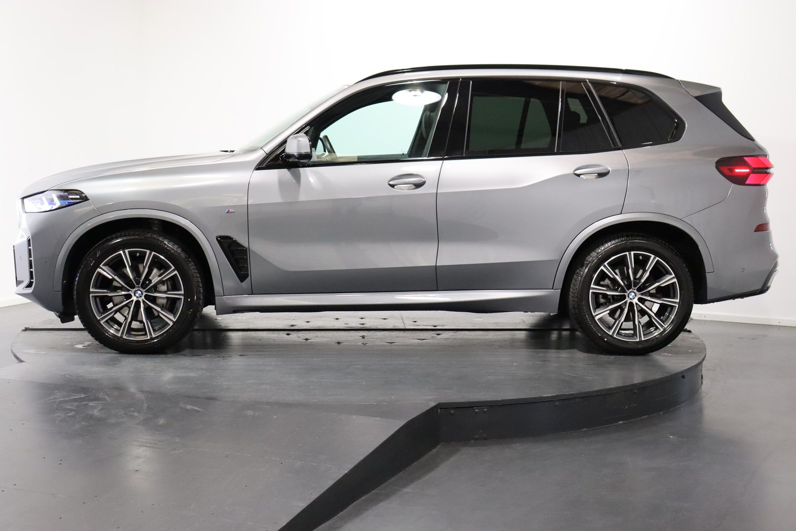 BMW X5 30d xDrive SAG, Mild-Hybrid Diesel/Electric, Second hand / Used, Automatic - 3