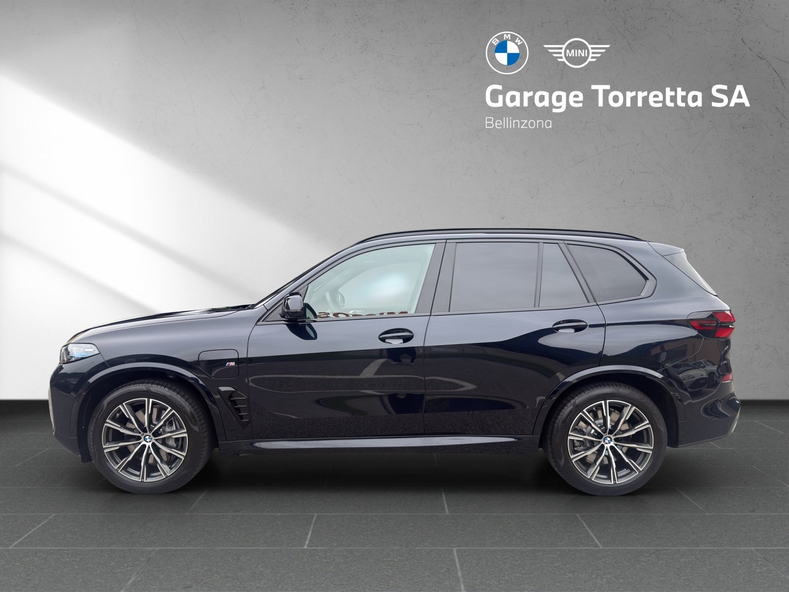 BMW X5 50e M Sport Steptronic, Plug-in-Hybrid Petrol/Electric, Second hand / Used, Automatic - 2