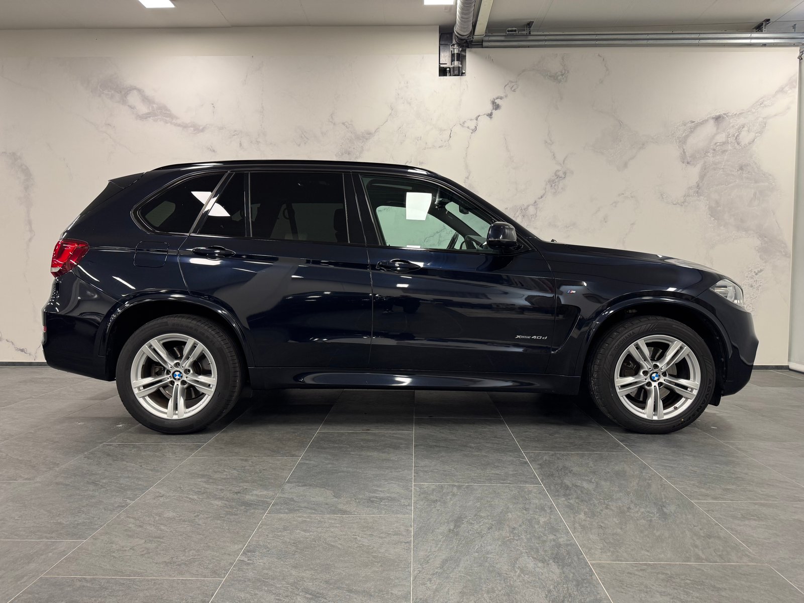 BMW X5 40d Steptronic M-Paket CH-Fahrzeug, Diesel, Second hand / Used, Automatic - 4