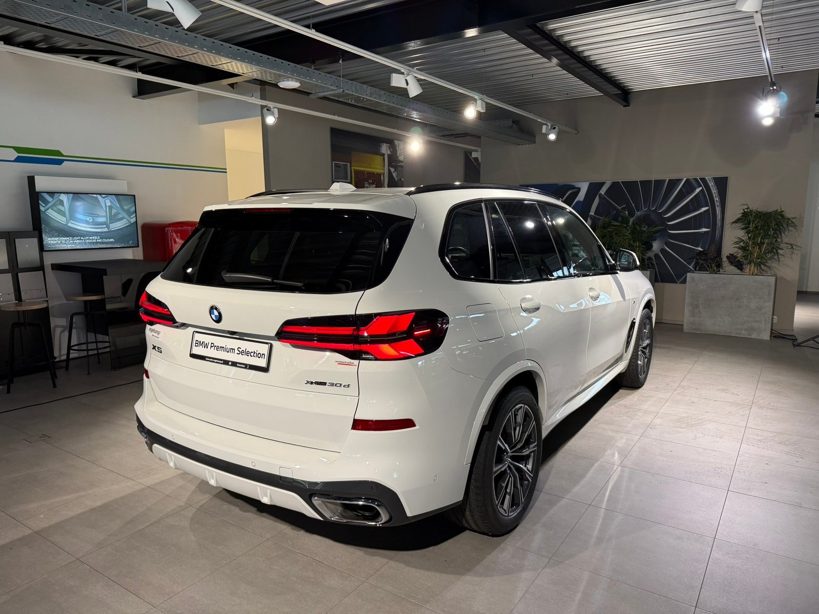 BMW X5 48V 30d M Sport Steptronic, Mild-Hybrid Diesel/Electric, Second hand / Used, Automatic - 7