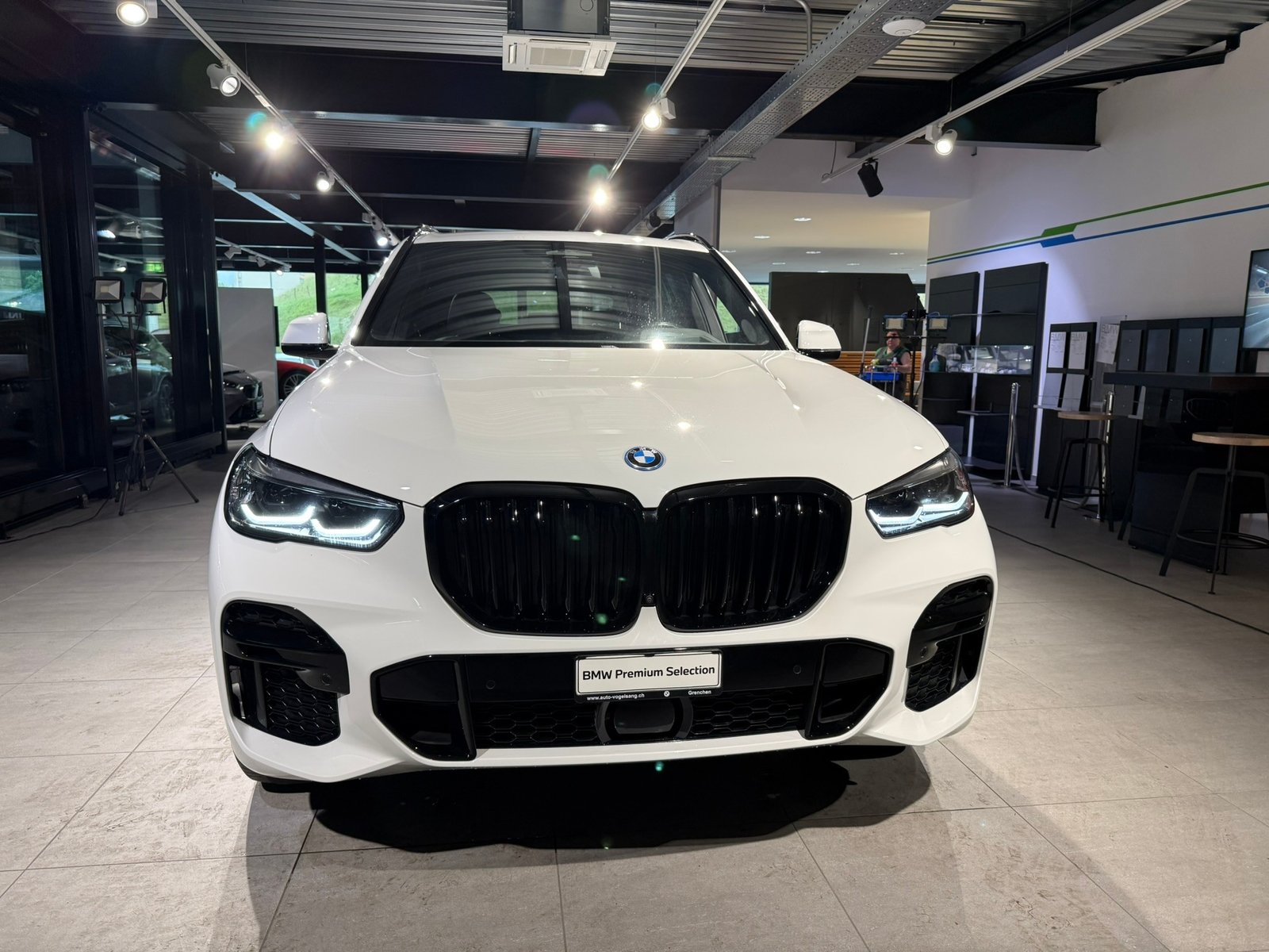 BMW X5 45e M Sport Steptronic, Plug-in-Hybrid Petrol/Electric, Second hand / Used, Automatic - 2