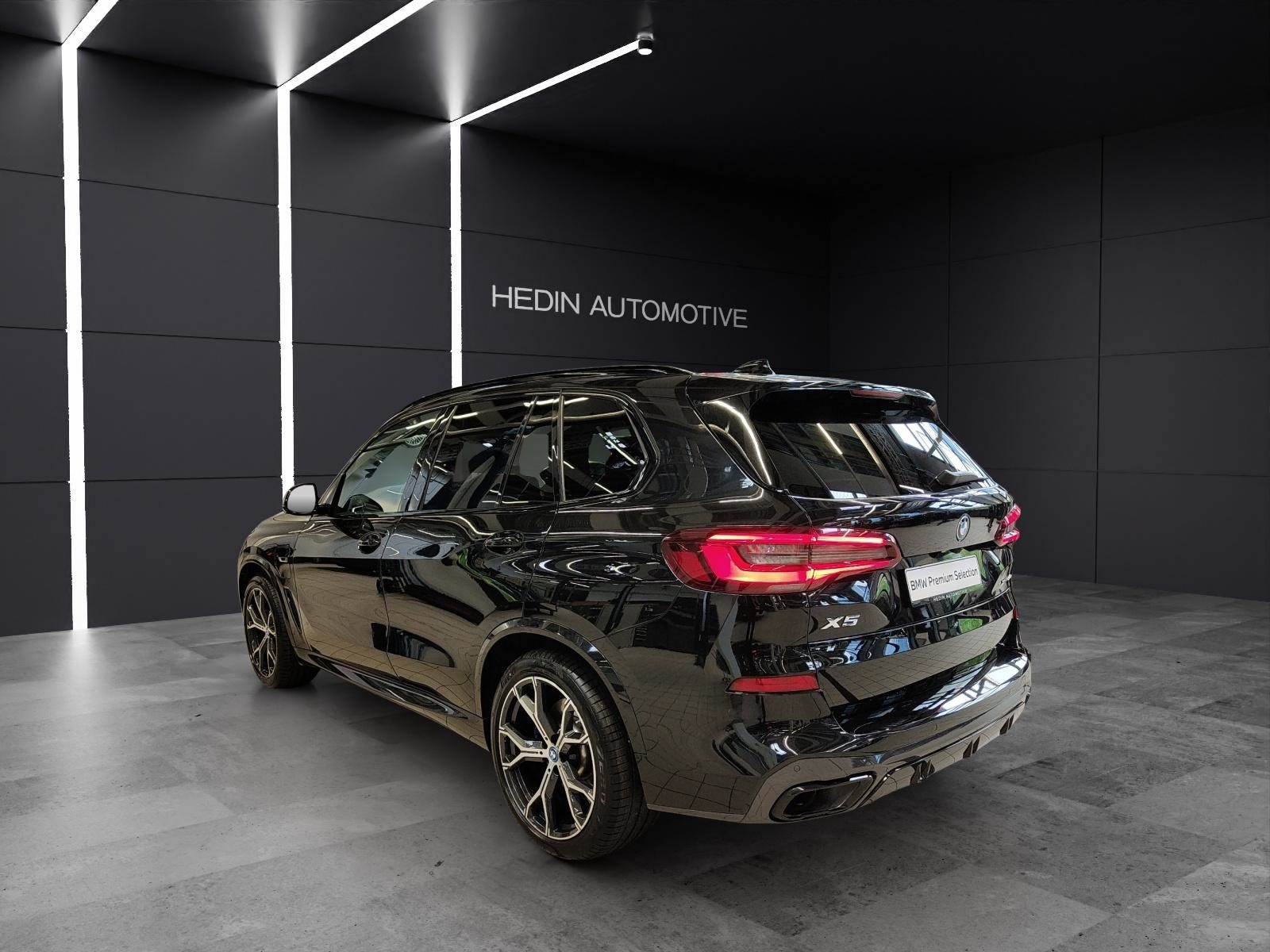 BMW X5 45e xDrive M Sport MFK 29.04.2026 Leasingzinssatz ab 0,9, Plug-in-Hybrid Petrol/Electric, Second hand / Used, Automatic - 4