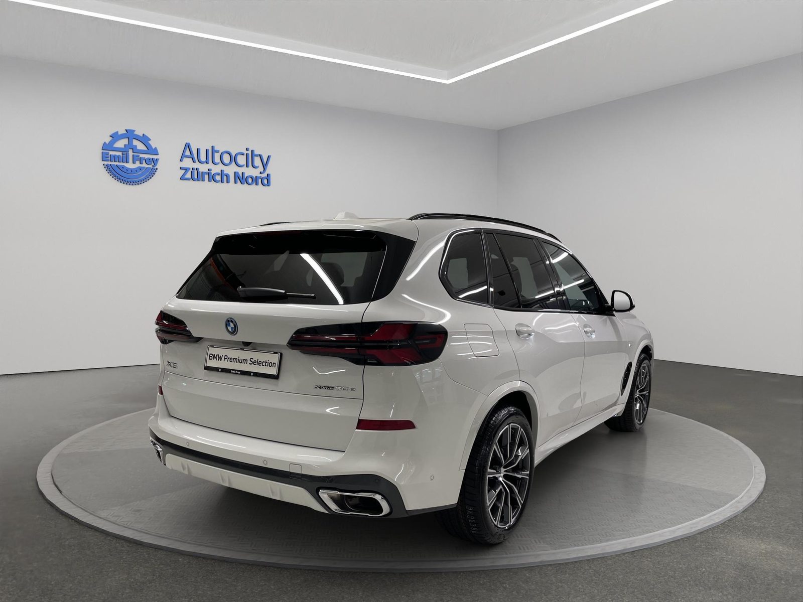 BMW X5 50e xDrive50e SAG, Plug-in-Hybrid Petrol/Electric, Second hand / Used, Automatic - 2