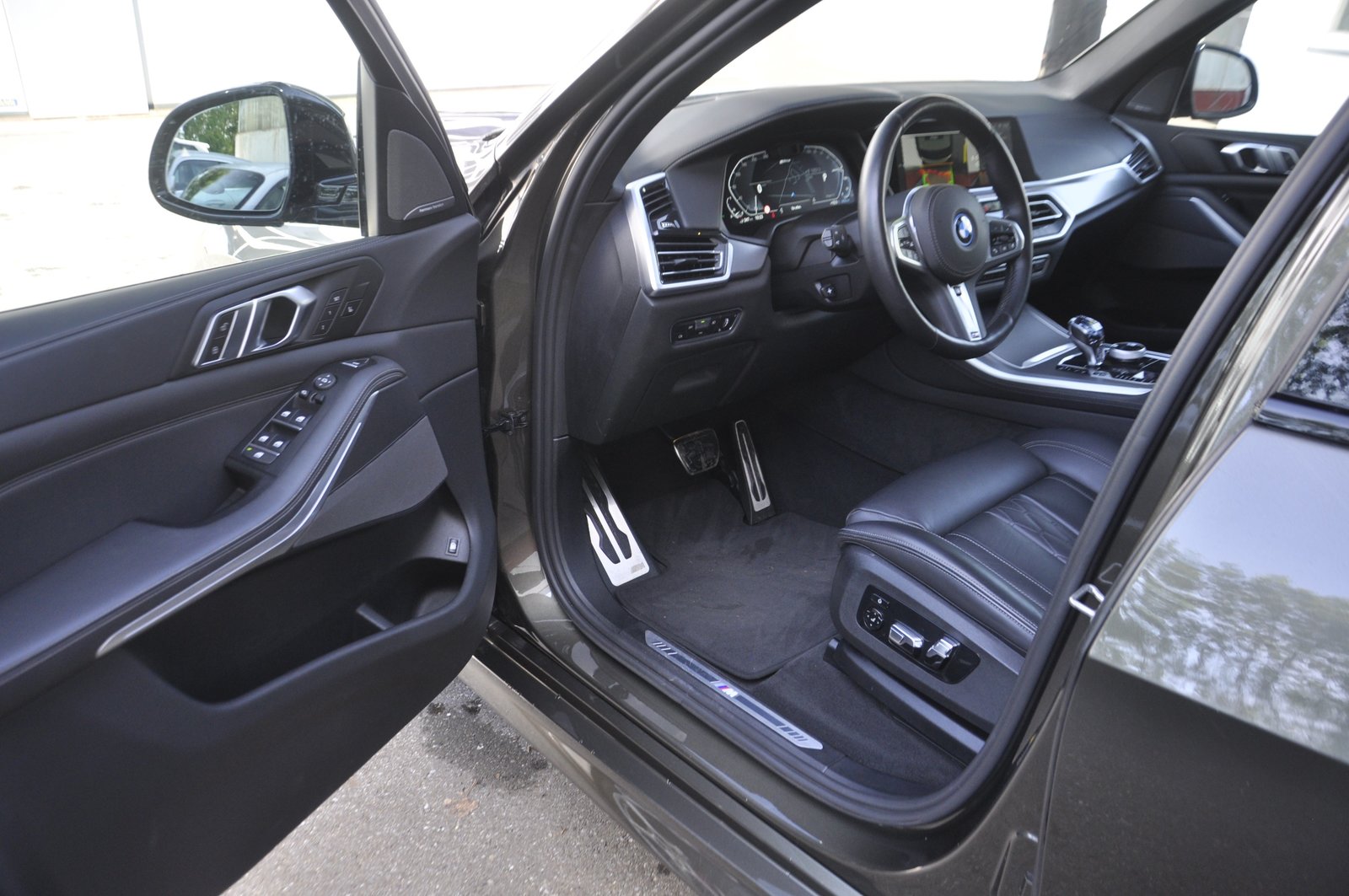 BMW X5 45e M Sport PLUS Steptronic I Anhängerkupplung, Hybride Rechargeable Essence/Électricité, Occasion / Utilisé, Automatique - 4