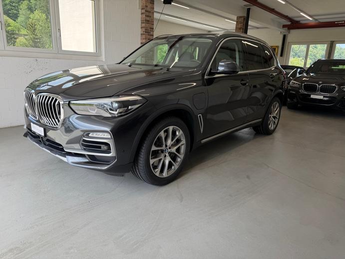 BMW X5 45e xLine Steptronic, Plug-in-Hybrid Petrol/Electric, Second hand / Used, Automatic