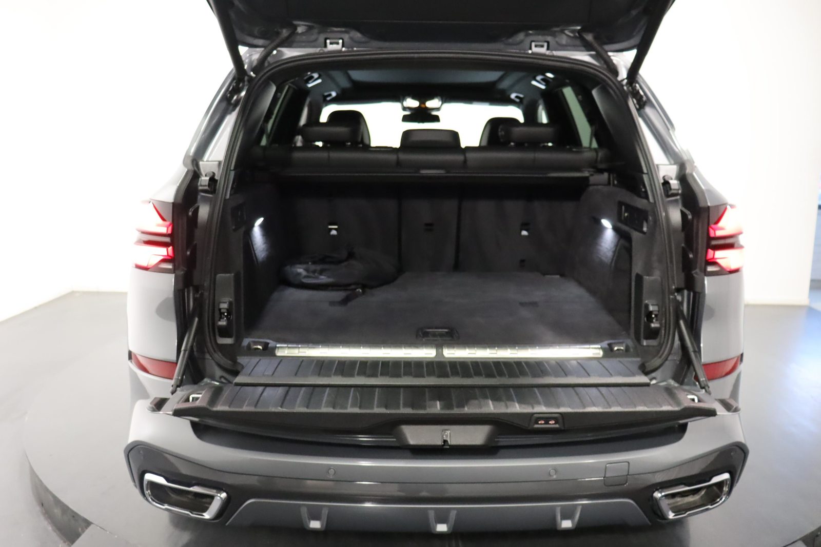 BMW X5 50e xDrive SAG, Plug-in-Hybrid Petrol/Electric, Second hand / Used, Automatic - 7
