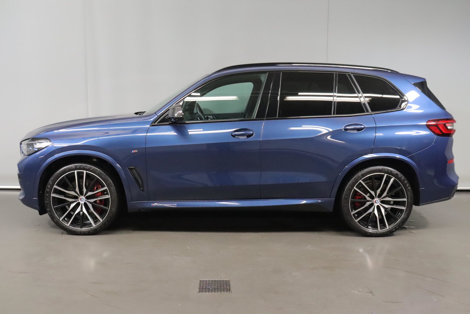 BMW X5 M50i xDrive, Petrol, Second hand / Used, Automatic - 5