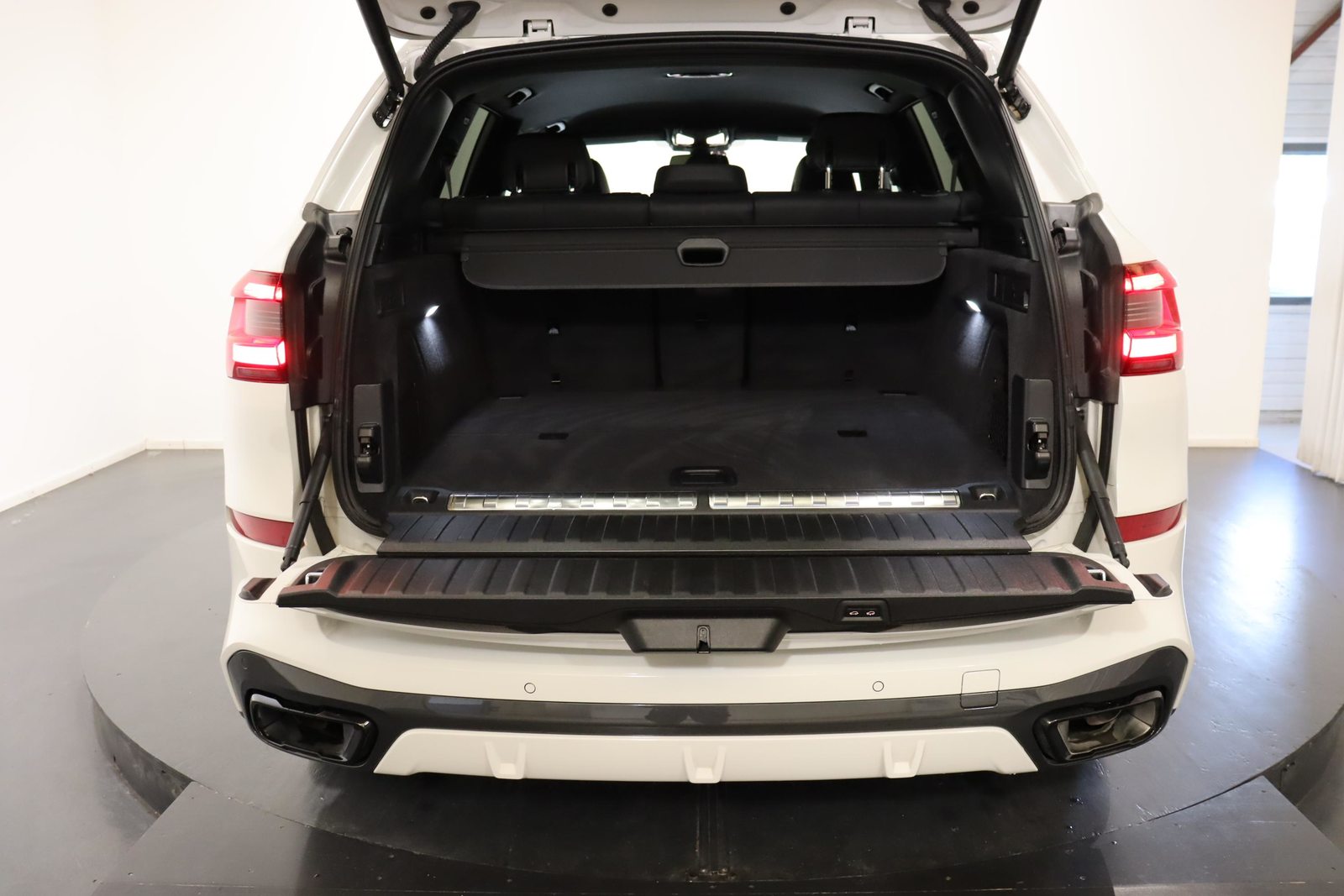 BMW X5 45e xDrive, Hybride Rechargeable Essence/Électricité, Occasion / Utilisé, Automatique - 6