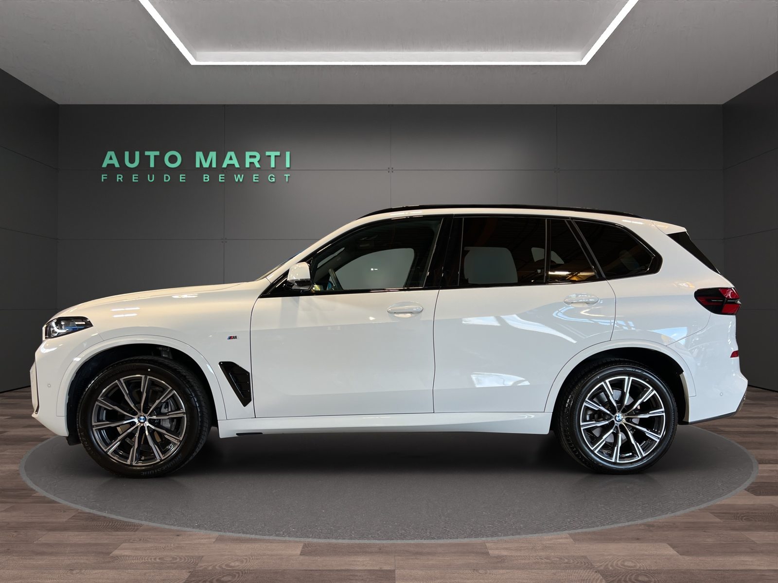 BMW X5 30d xDrive M Sport, Mild-Hybrid Diesel/Electric, Second hand / Used, Automatic - 2