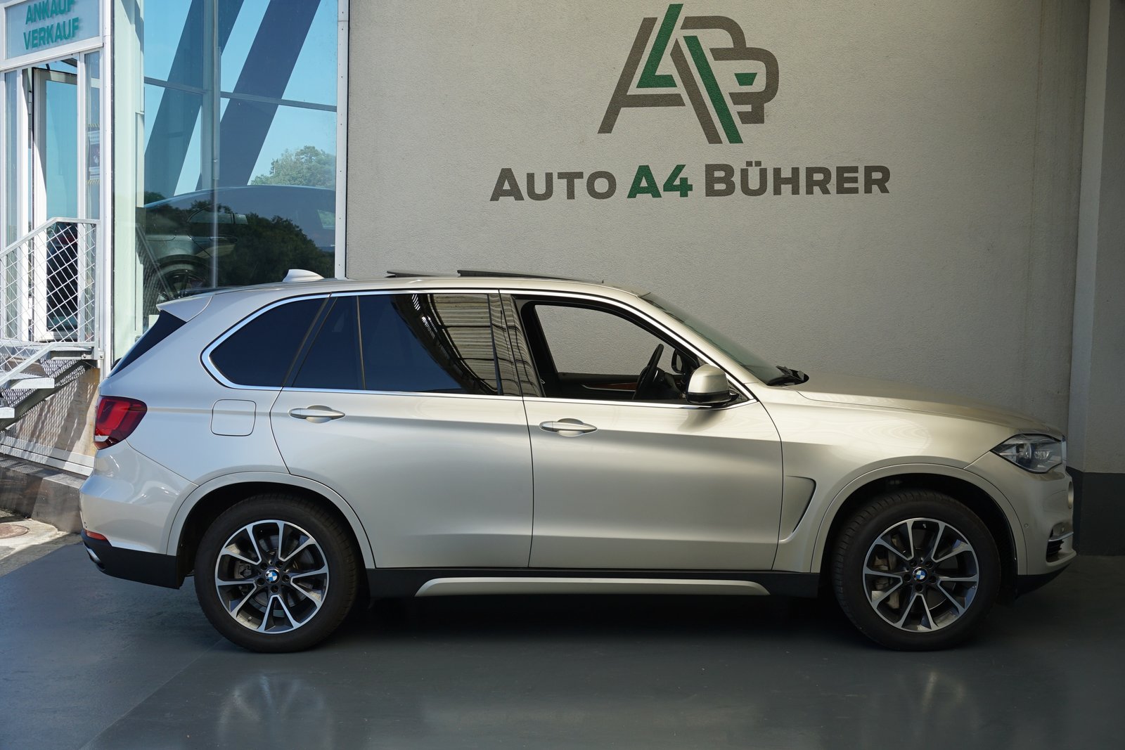 BMW X5 50i, Benzina, Occasioni / Usate, Automatico - 7