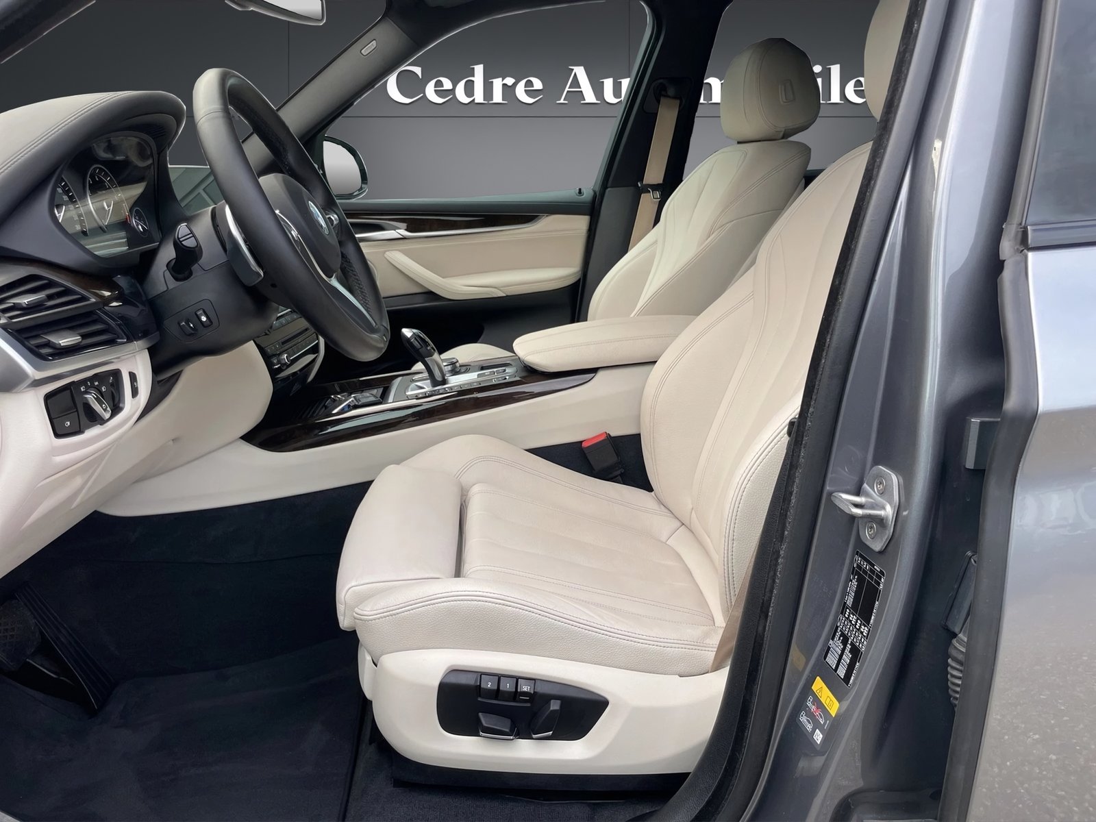 BMW X5 40e iPerformance Pure M Sport Steptronic, Plug-in-Hybrid Benzin/Elektro, Occasion / Gebraucht, Automatik - 7