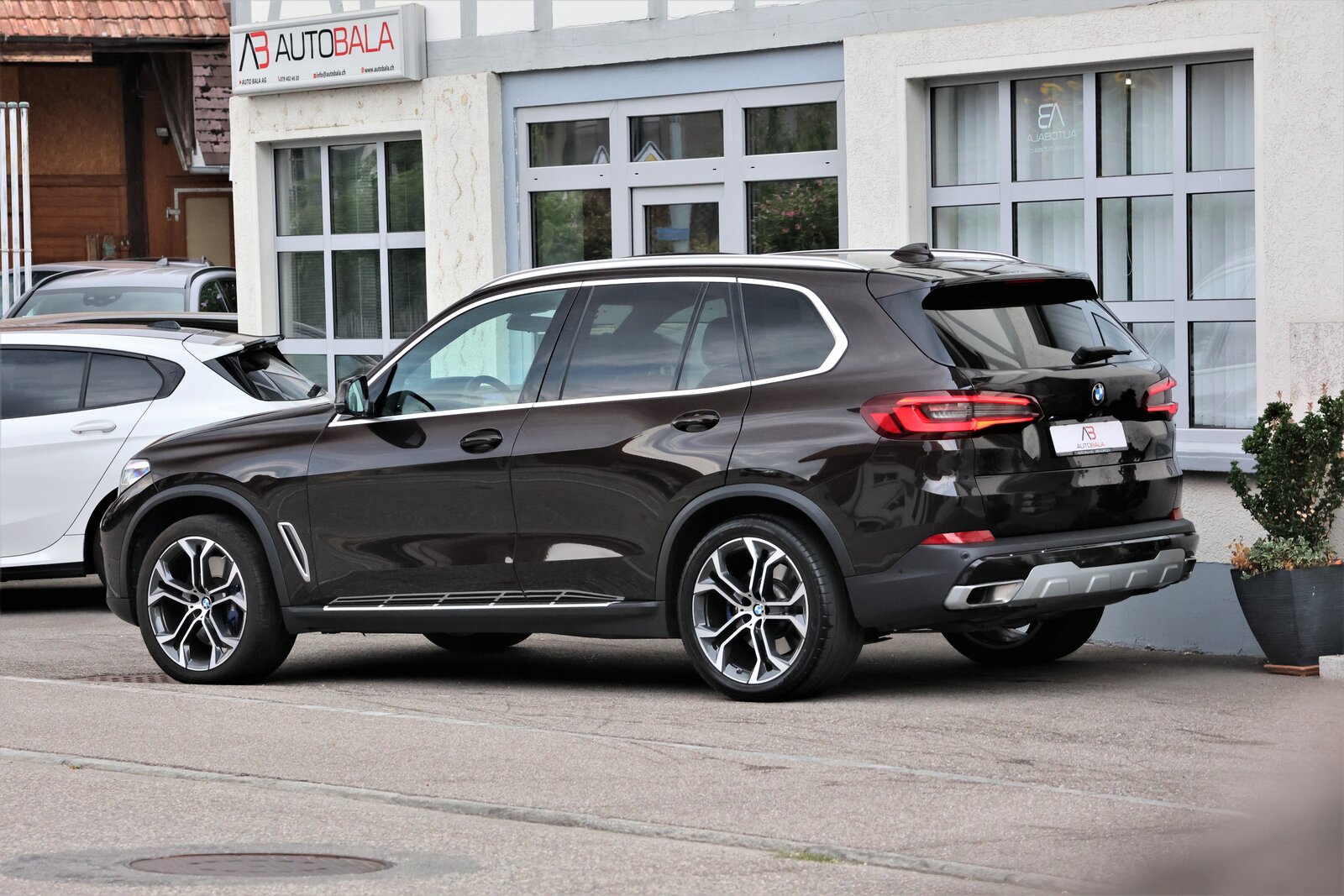 BMW X5 48V 40d xLine Steptronic (CH) + 2.7T AHK, Mild-Hybrid Diesel/Electric, Second hand / Used, Automatic - 5