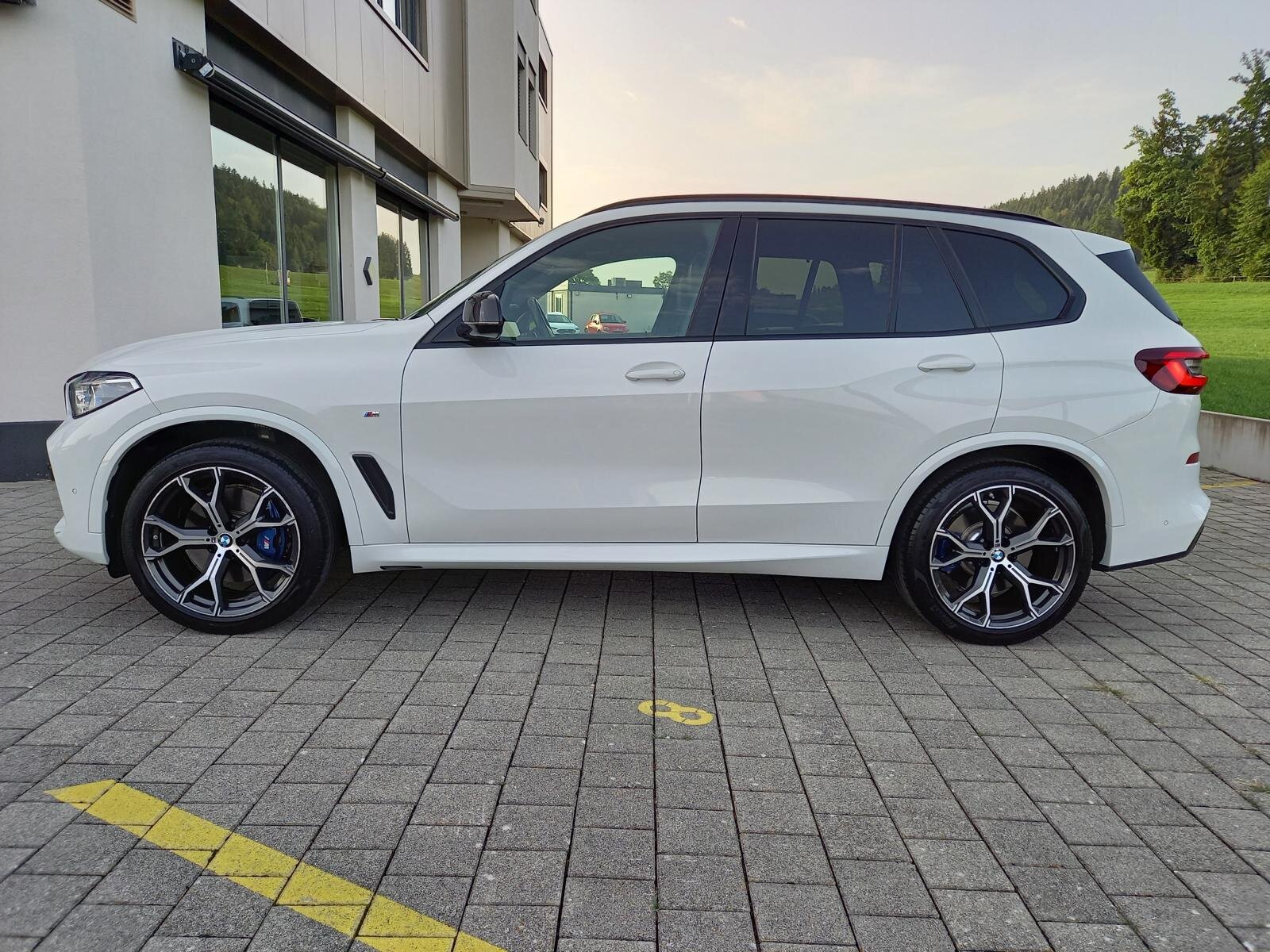 BMW X5 40i  SAG, Mild-Hybrid Petrol/Electric, Second hand / Used, Automatic - 3