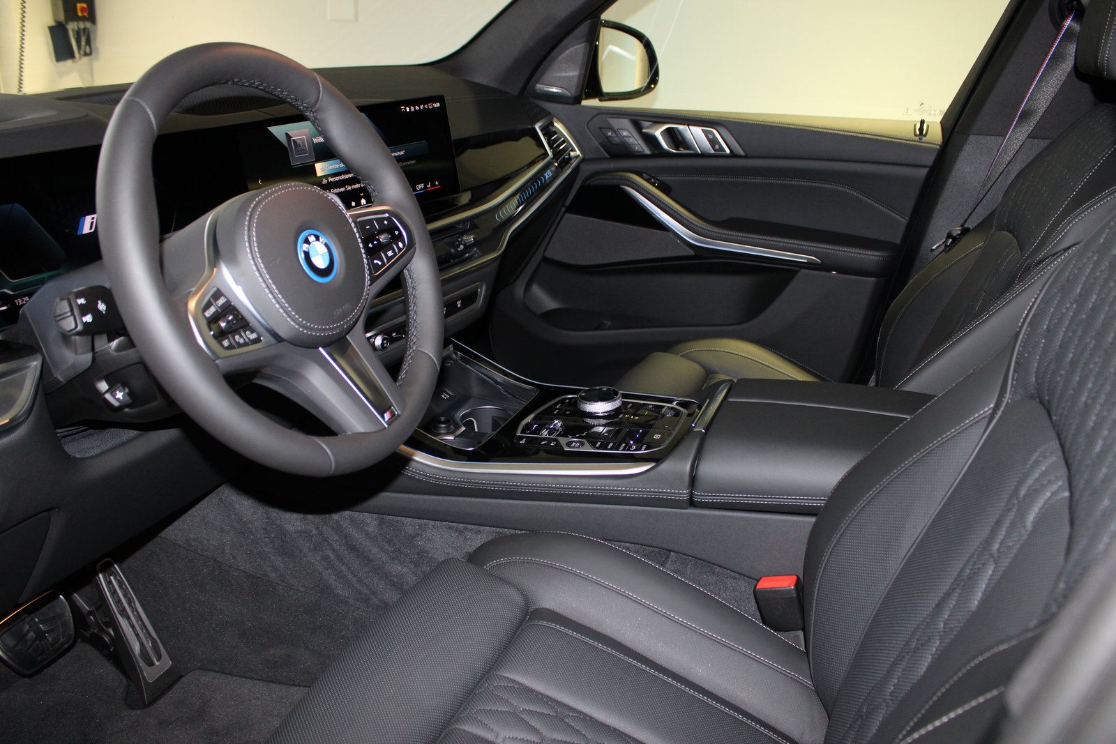 BMW X5 xDr 50e M Sport Pro, Plug-in-Hybrid Benzina/Elettrica, Auto nuove, Automatico - 6