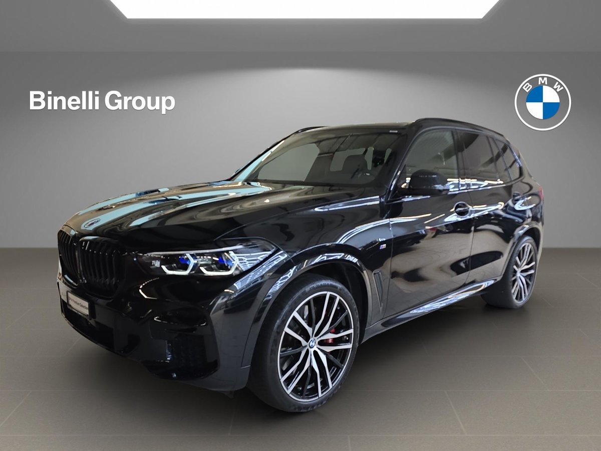 BMW X5 M50i