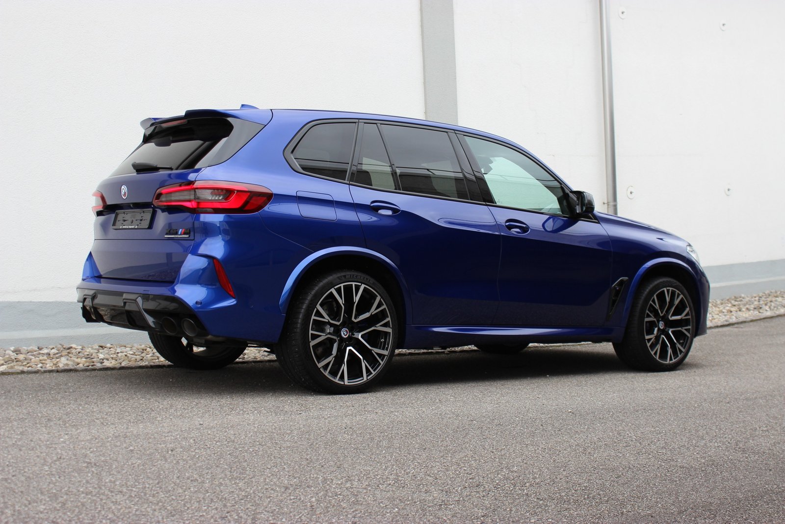 BMW X5M Competition BOWERS WILKINS *MARINA BAY BLAU METALLI