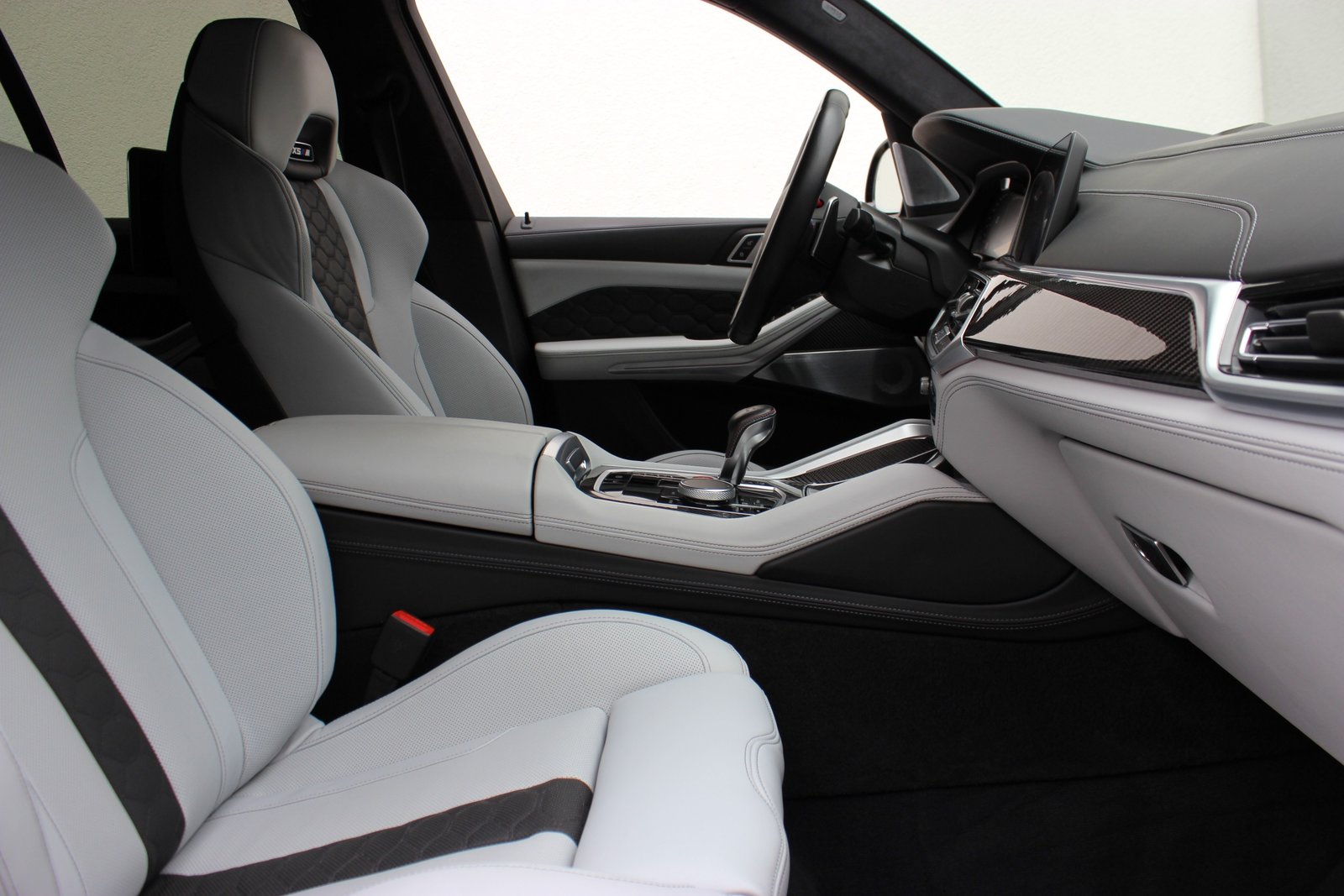 BMW X5M Competition BOWERS WILKINS *MARINA BAY BLAU METALLI, Essence, Occasion / Utilisé, Automatique - 4