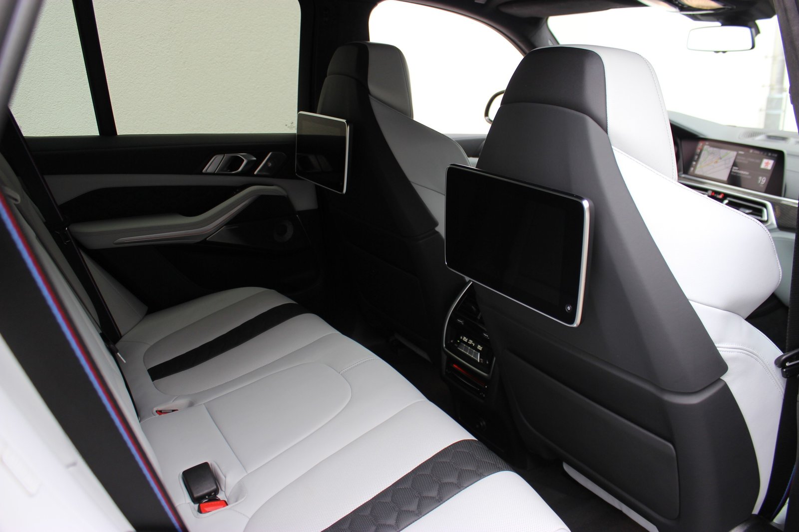 BMW X5M Competition BOWERS WILKINS *MARINA BAY BLAU METALLI, Essence, Occasion / Utilisé, Automatique - 5