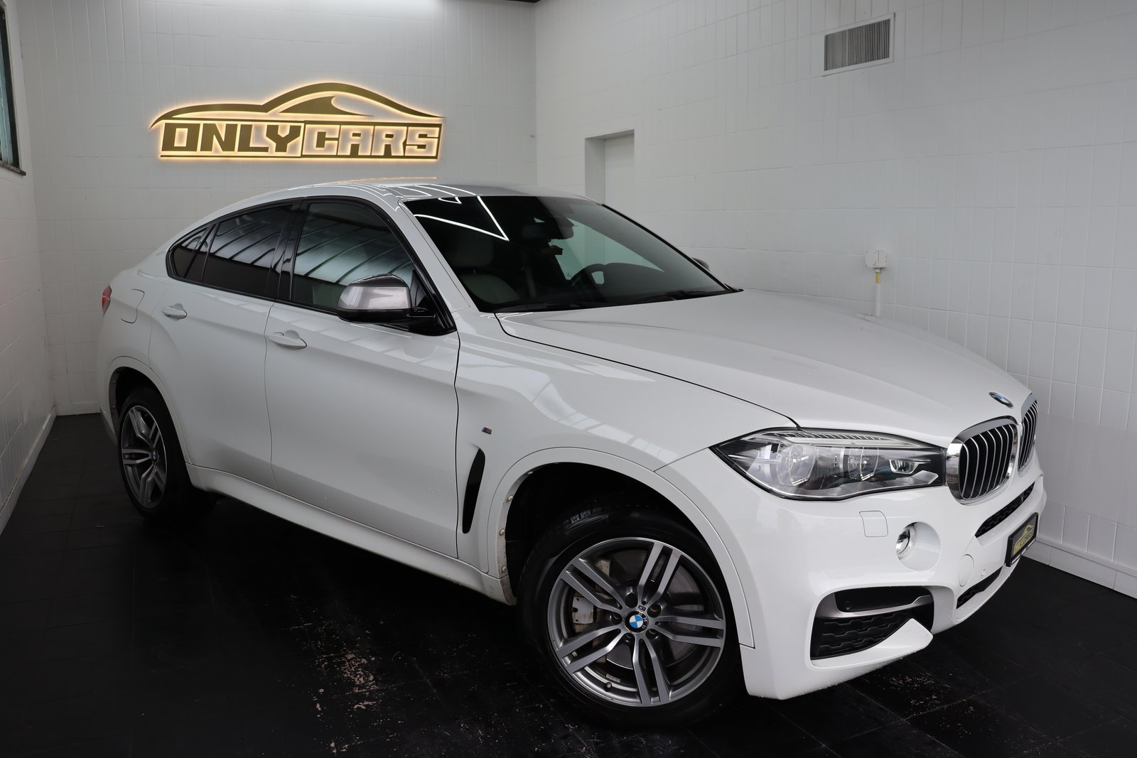 BMW X6 M50D STEPTRONIC ** WHITE ON WHITE ** SOFTCLOSE ** FAH, Diesel, Occasion / Utilisé, Automatique - 2