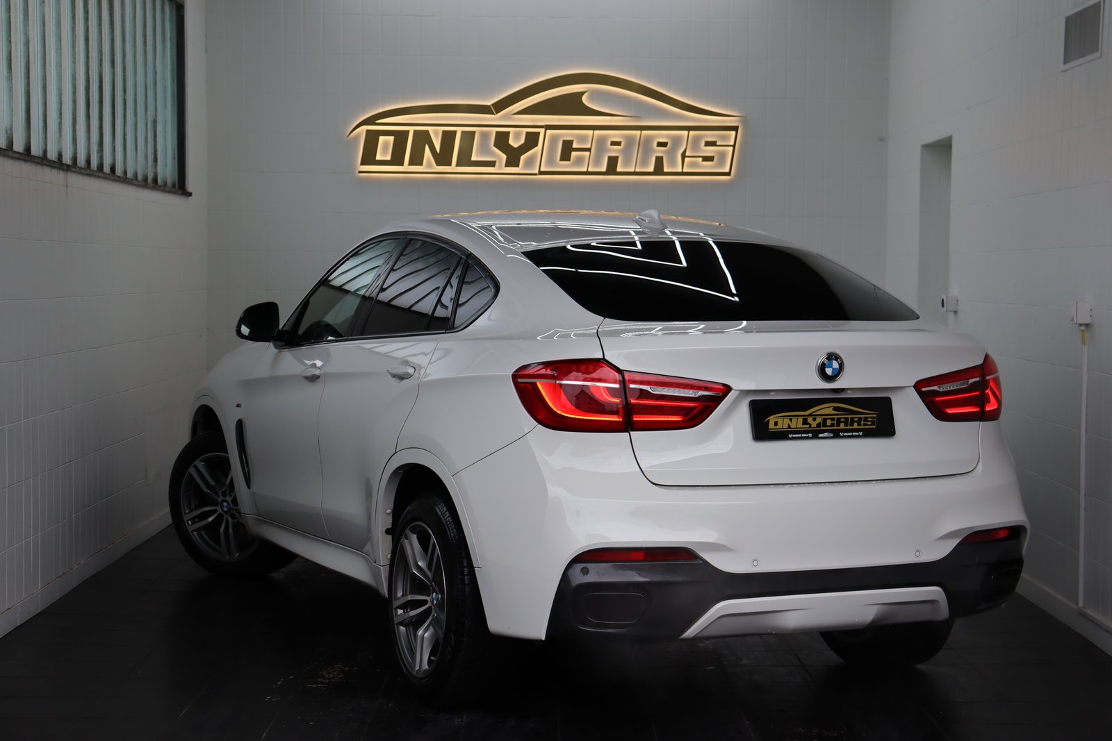 BMW X6 M50D STEPTRONIC ** WHITE ON WHITE ** SOFTCLOSE ** FAH, Diesel, Occasion / Utilisé, Automatique - 4