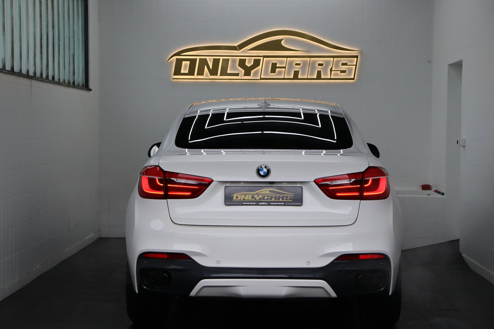 BMW X6 M50D STEPTRONIC ** WHITE ON WHITE ** SOFTCLOSE ** FAH, Diesel, Occasion / Utilisé, Automatique - 5
