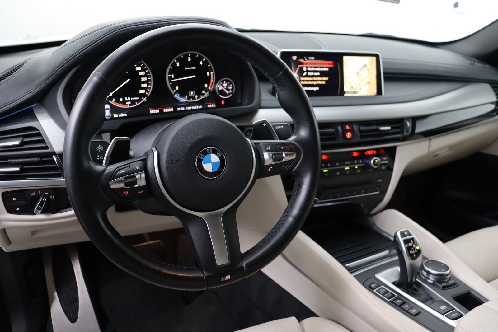 BMW X6 M50D STEPTRONIC ** WHITE ON WHITE ** SOFTCLOSE ** FAH, Diesel, Occasion / Utilisé, Automatique - 7