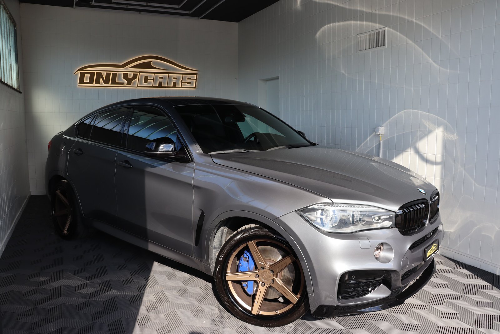 BMW X6 M50D STEPTRONIC ** TIEFERGELEGT ** AVERSUS FELGEN **, Diesel, Second hand / Used, Automatic - 3