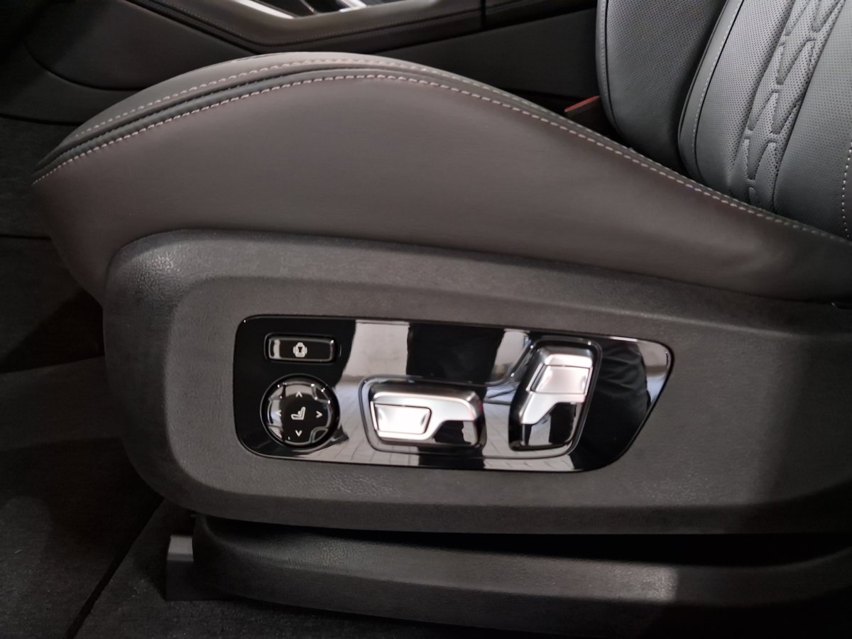BMW X6 48V 40d M Sport Pro Steptronic, Mild-Hybrid Diesel/Electric, New car, Automatic - 7