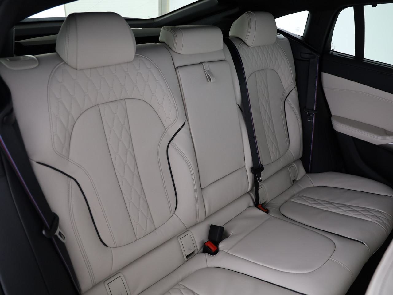 BMW X6 xDrive40d M Sport, Hybride Leggero Diesel/Elettrica, Auto nuove, Automatico - 4
