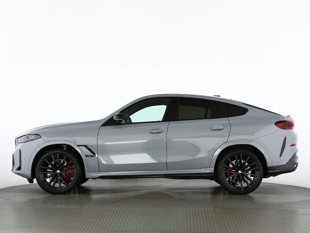 BMW X6 M60i, Mild-Hybrid Petrol/Electric, New car, Automatic - 3