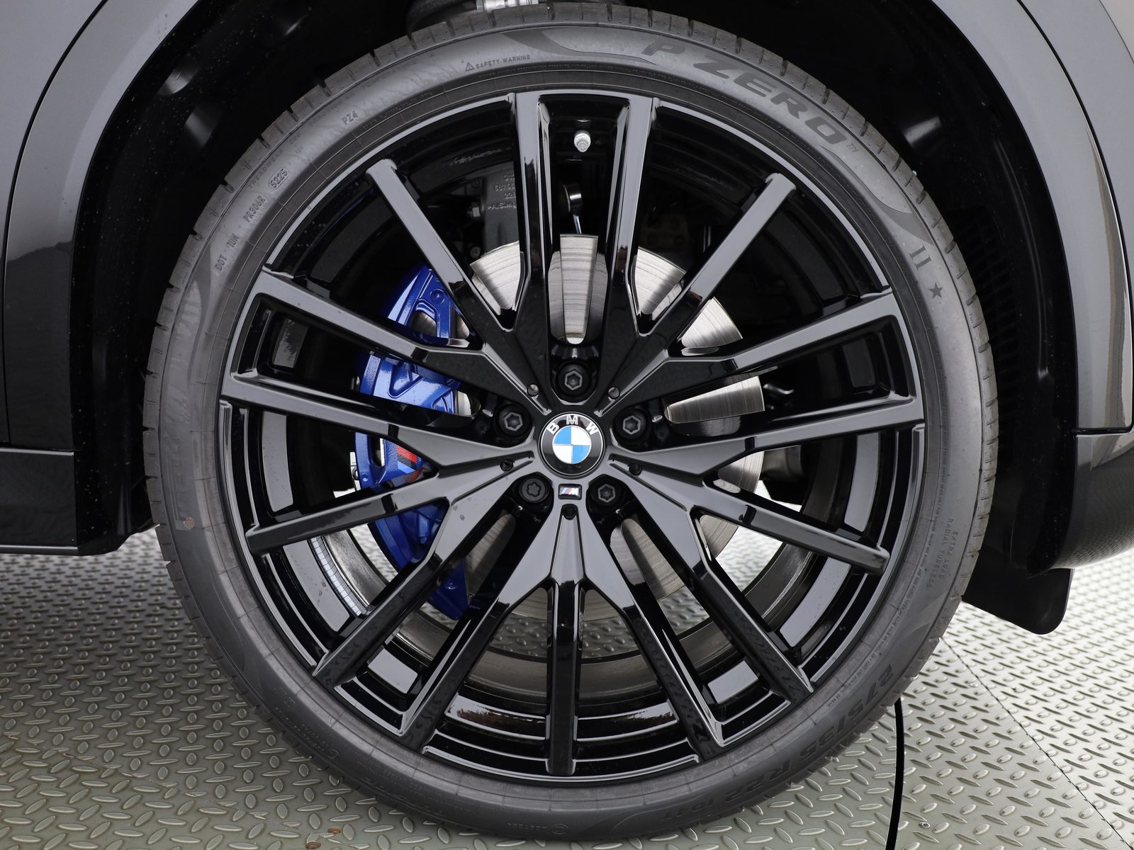 BMW X6 40d xDrive, Mild-Hybrid Diesel/Electric, New car, Automatic - 7