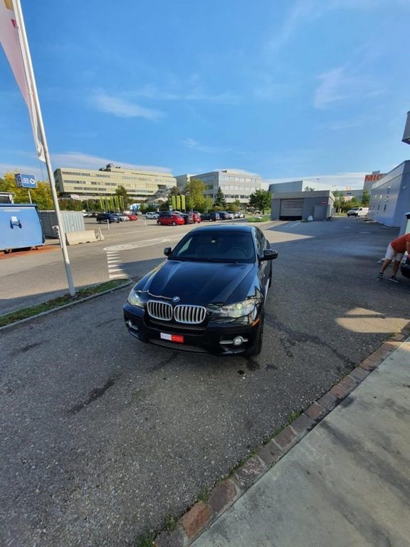 BMW X6 50i Steptronic, Benzin, Occasion / Gebraucht, Automatik - 2
