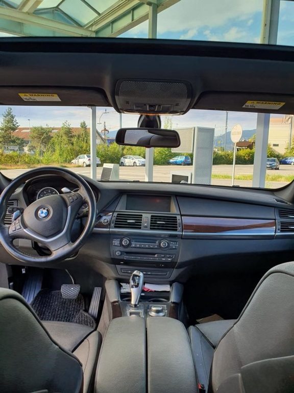 BMW X6 50i Steptronic, Benzin, Occasion / Gebraucht, Automatik - 6