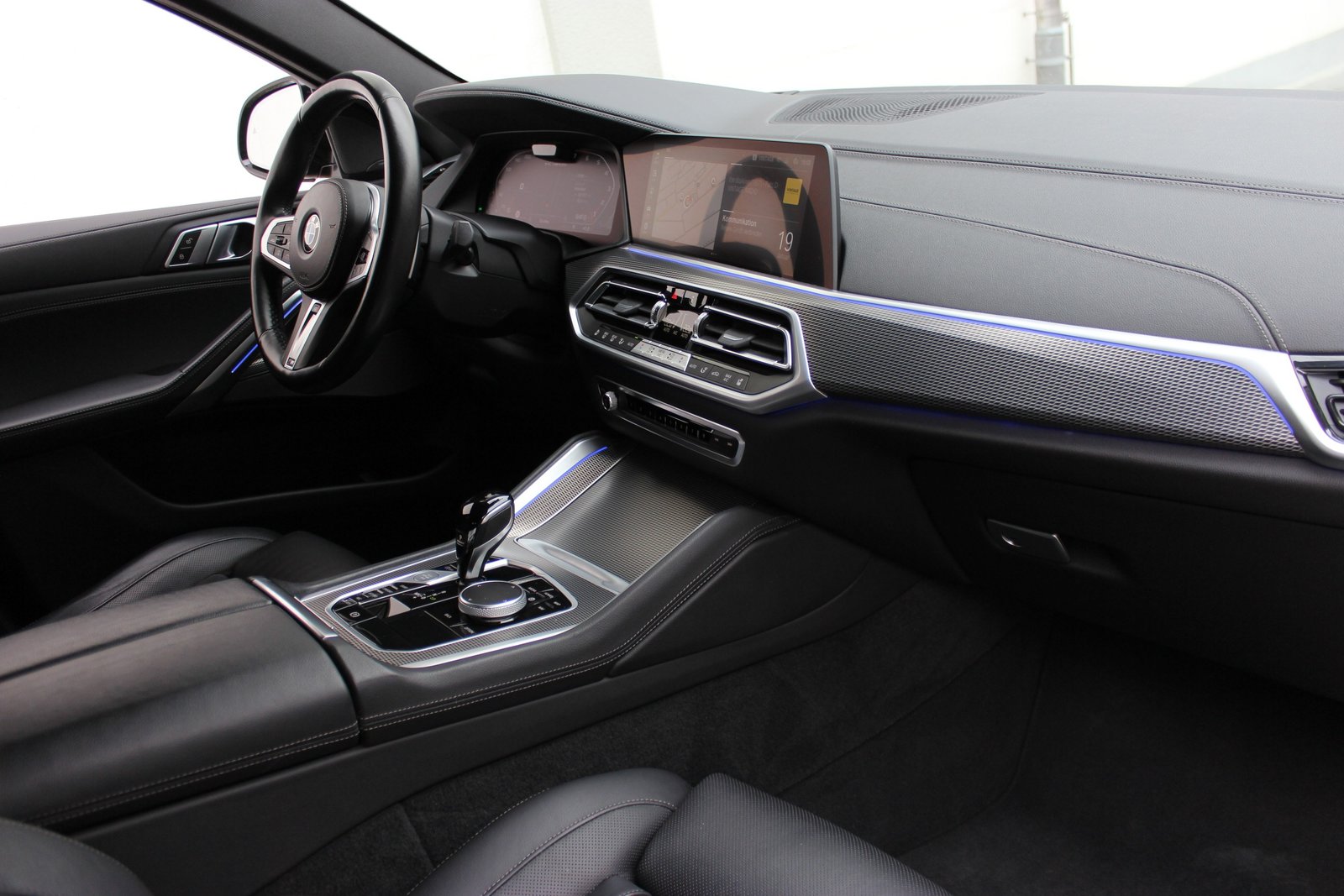 BMW X6 M50i, Benzin, Occasion / Gebraucht, Automatik - 2