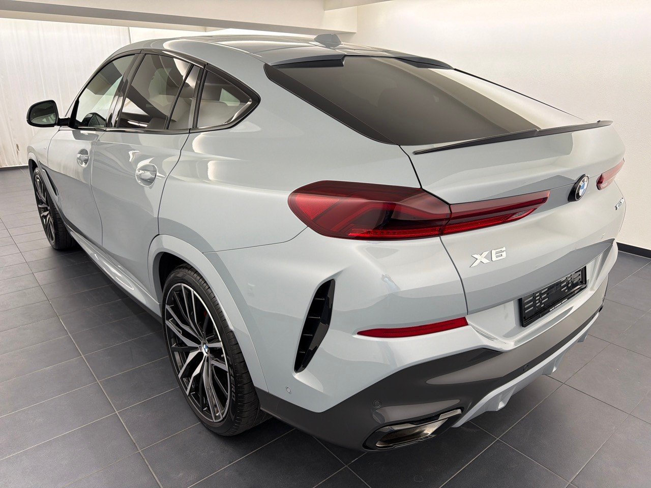 BMW X6 xDr 48V 30d M SportPro, Mild-Hybrid Diesel/Elektro, Occasion / Gebraucht, Automatik - 2