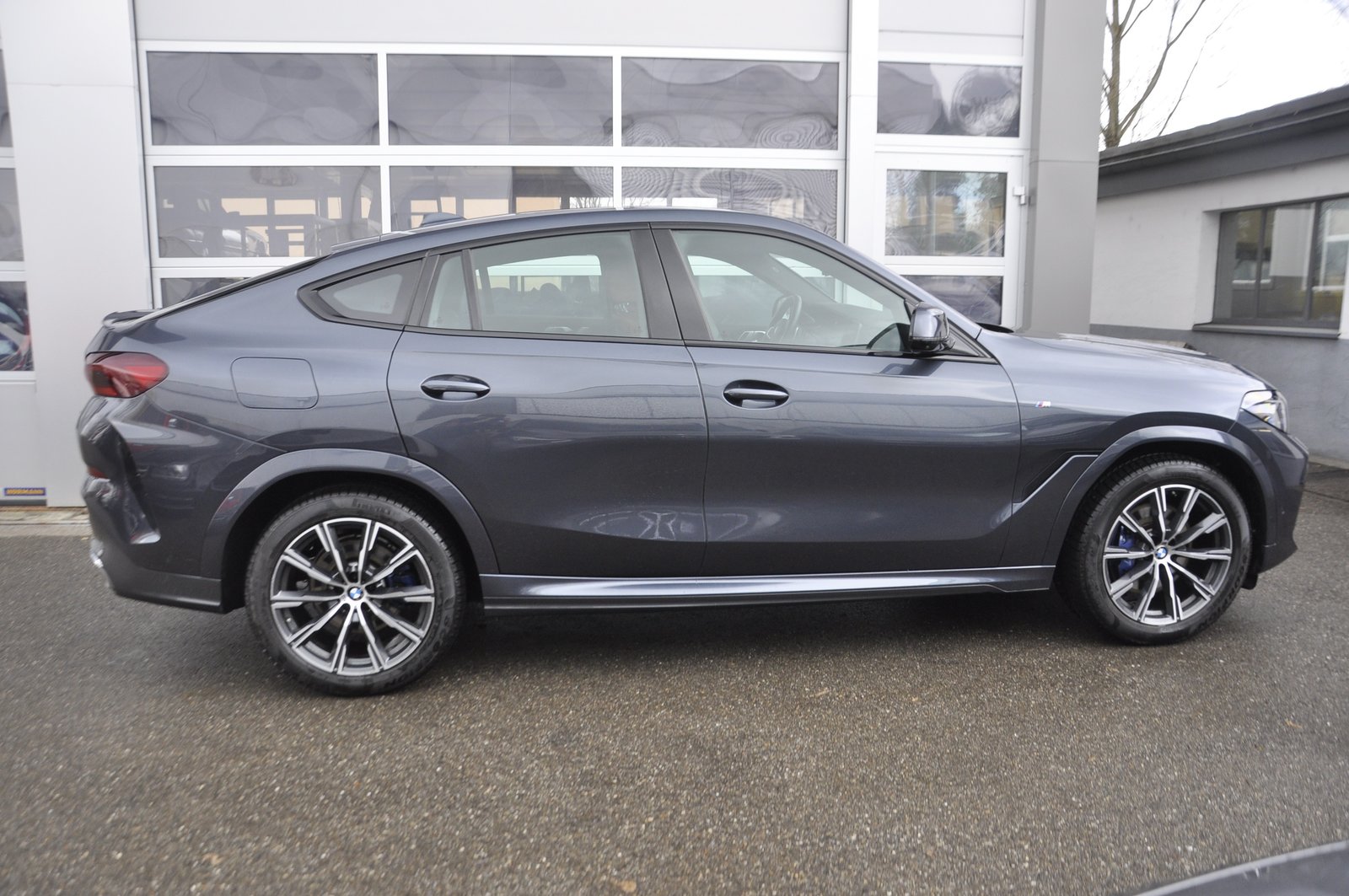 BMW X6 48V 40i M Sport Steptronic I Anhängerkupplung, Mild-Hybrid Benzin/Elektro, Occasion / Gebraucht, Automatik - 2