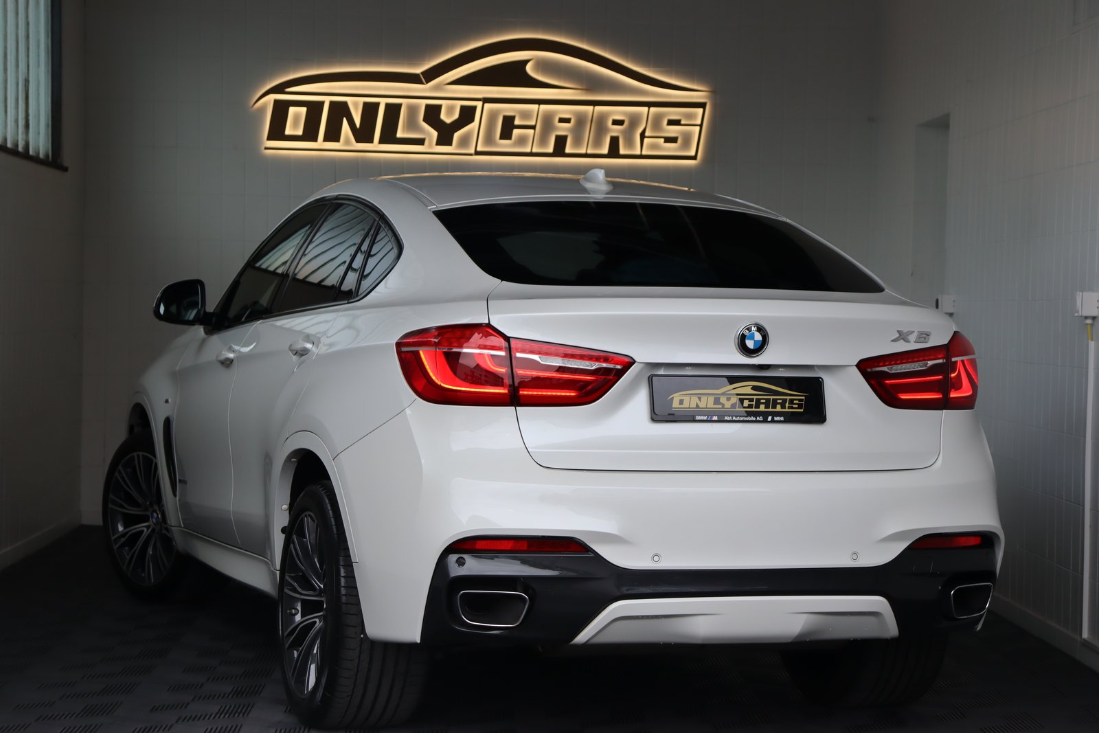 BMW X6 XDRIVE 40D STEPTRONIC **FAHRASSISTENZ-PAKET ** HARMAN, Diesel, Occasion / Gebraucht, Automatik - 7