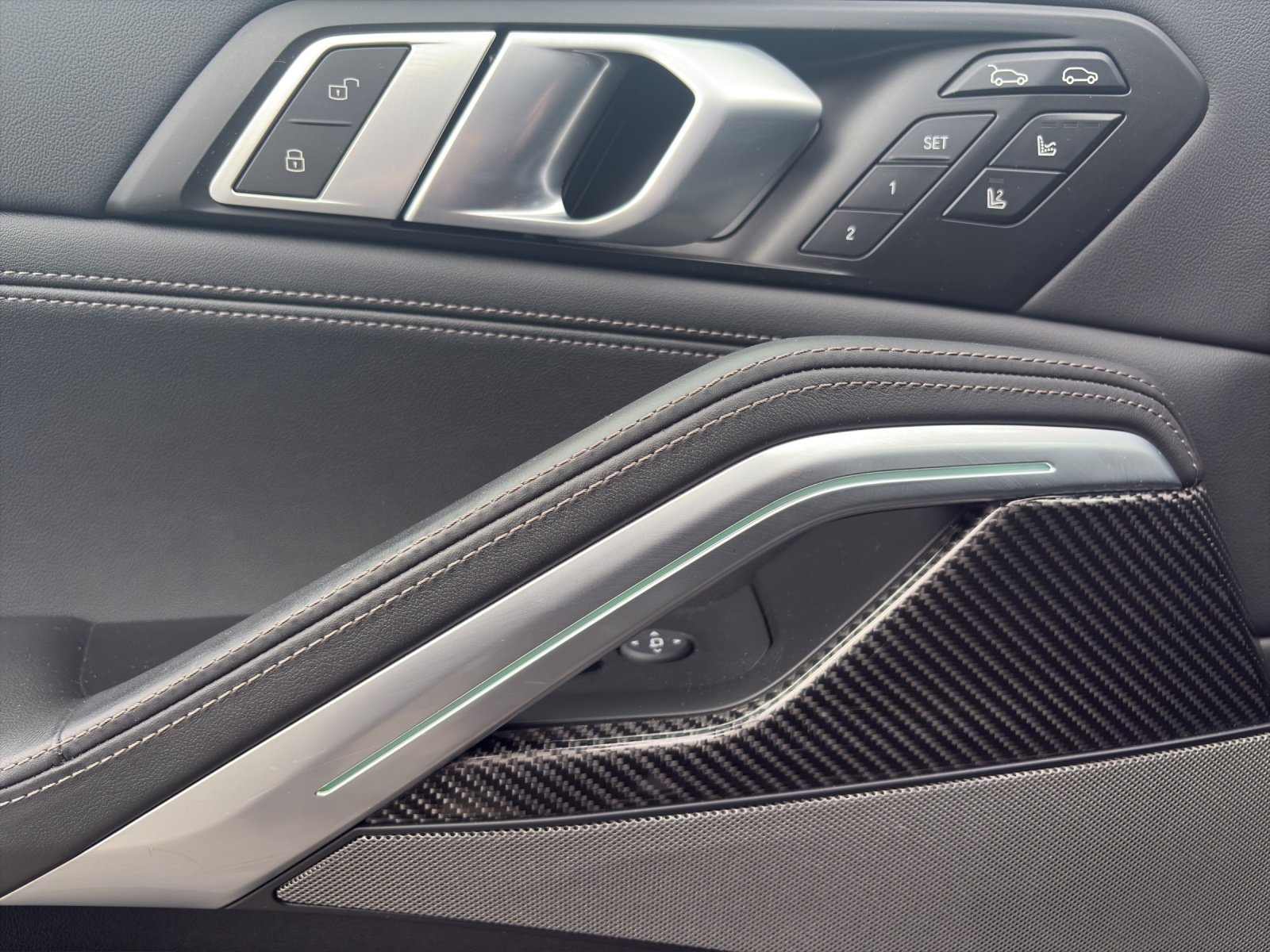 BMW X6 xDr48V M60i M SportPro, Hybride Léger Essence/Électricité, Occasion / Utilisé, Automatique - 7