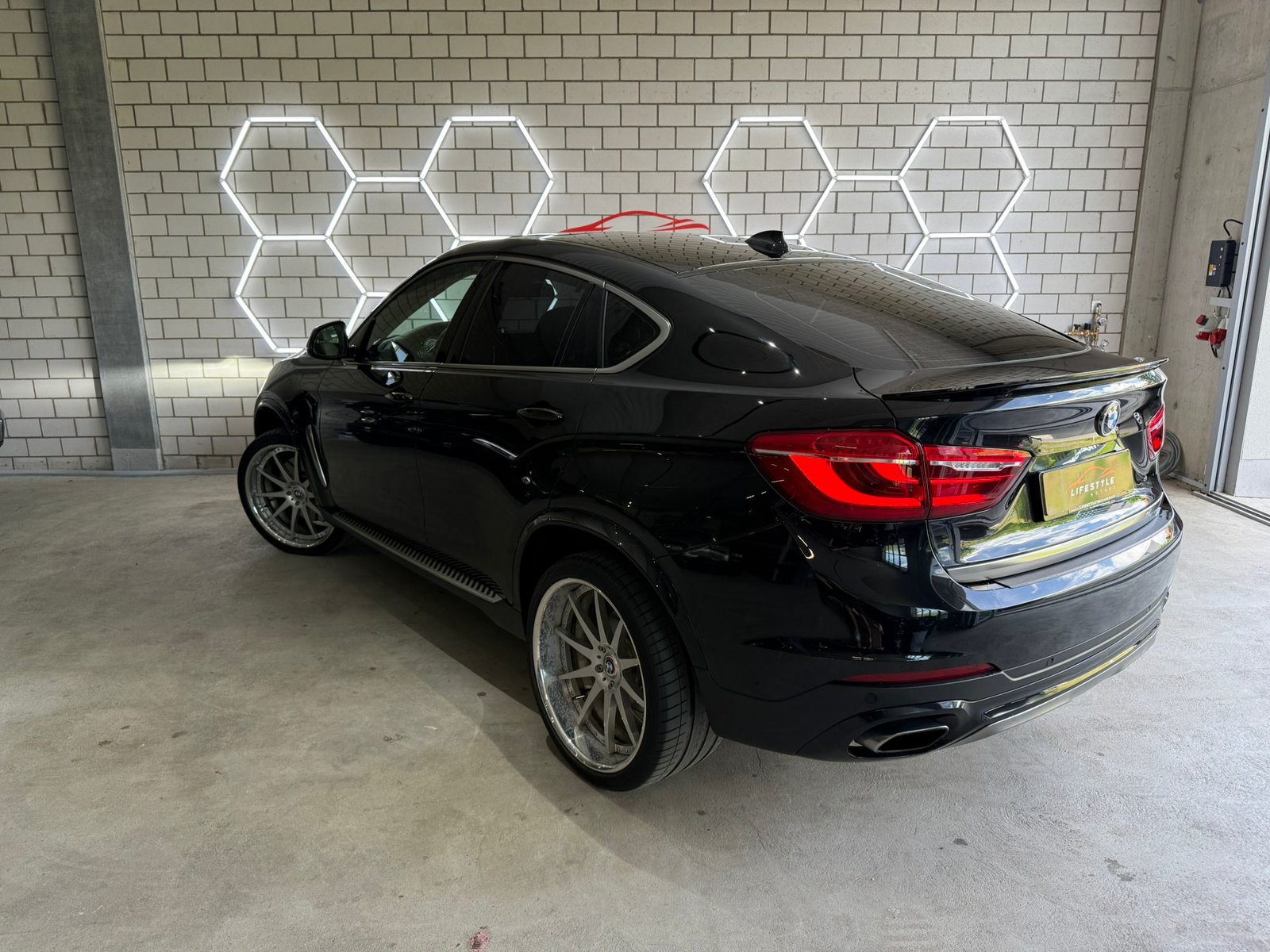 BMW X6 50i Steptronic, Benzin, Occasion / Gebraucht, Automatik - 3