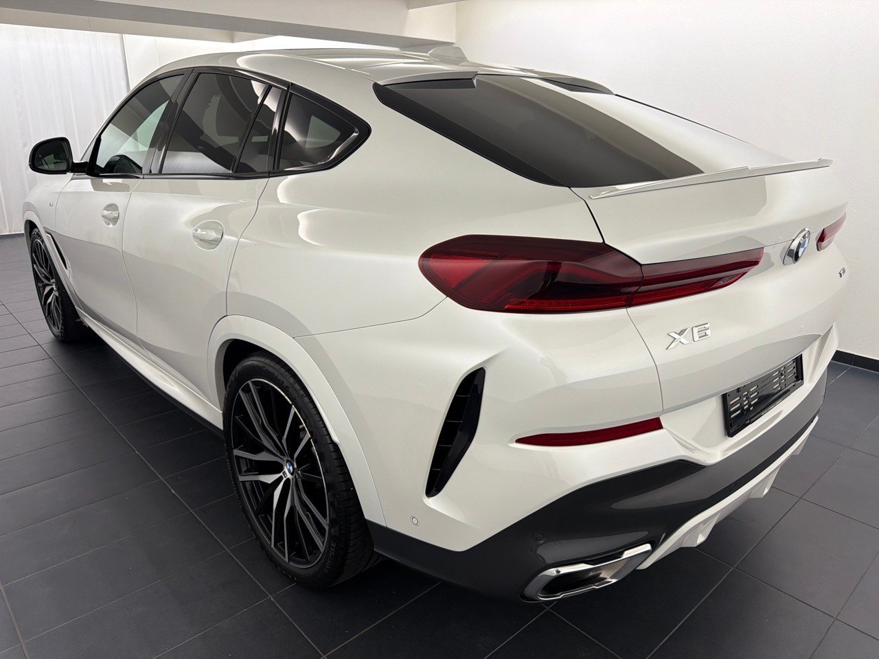 BMW X6 48V 40d M Sport, Mild-Hybrid Diesel/Elektro, Occasion / Gebraucht, Automatik - 2